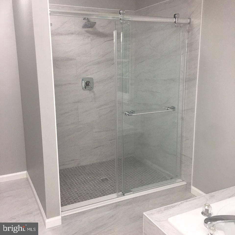 CLIFTON FARM - Residential