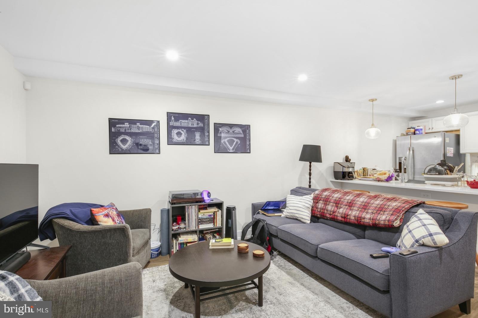 FAIRMOUNT - Residential Lease