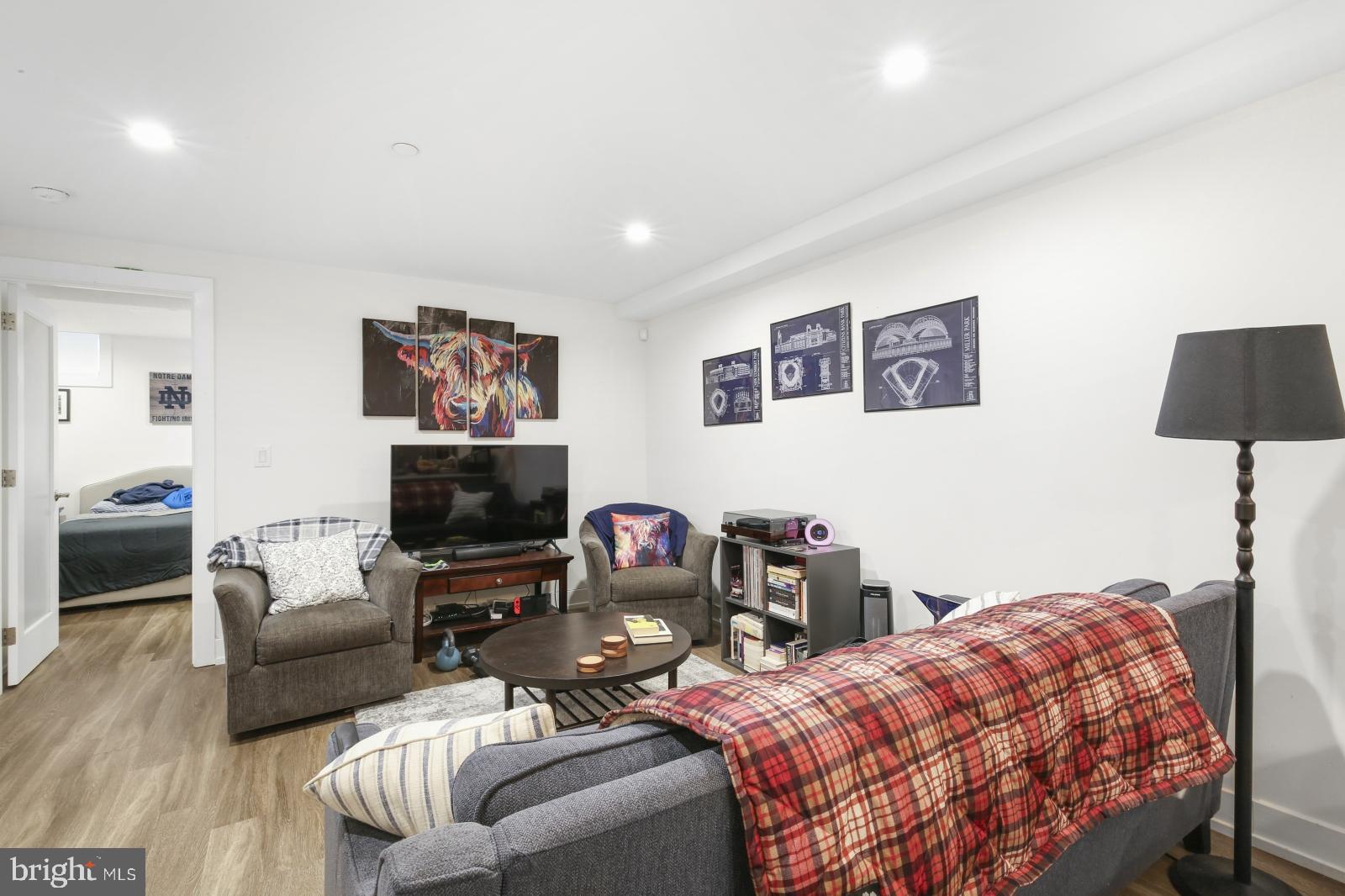 FAIRMOUNT - Residential Lease