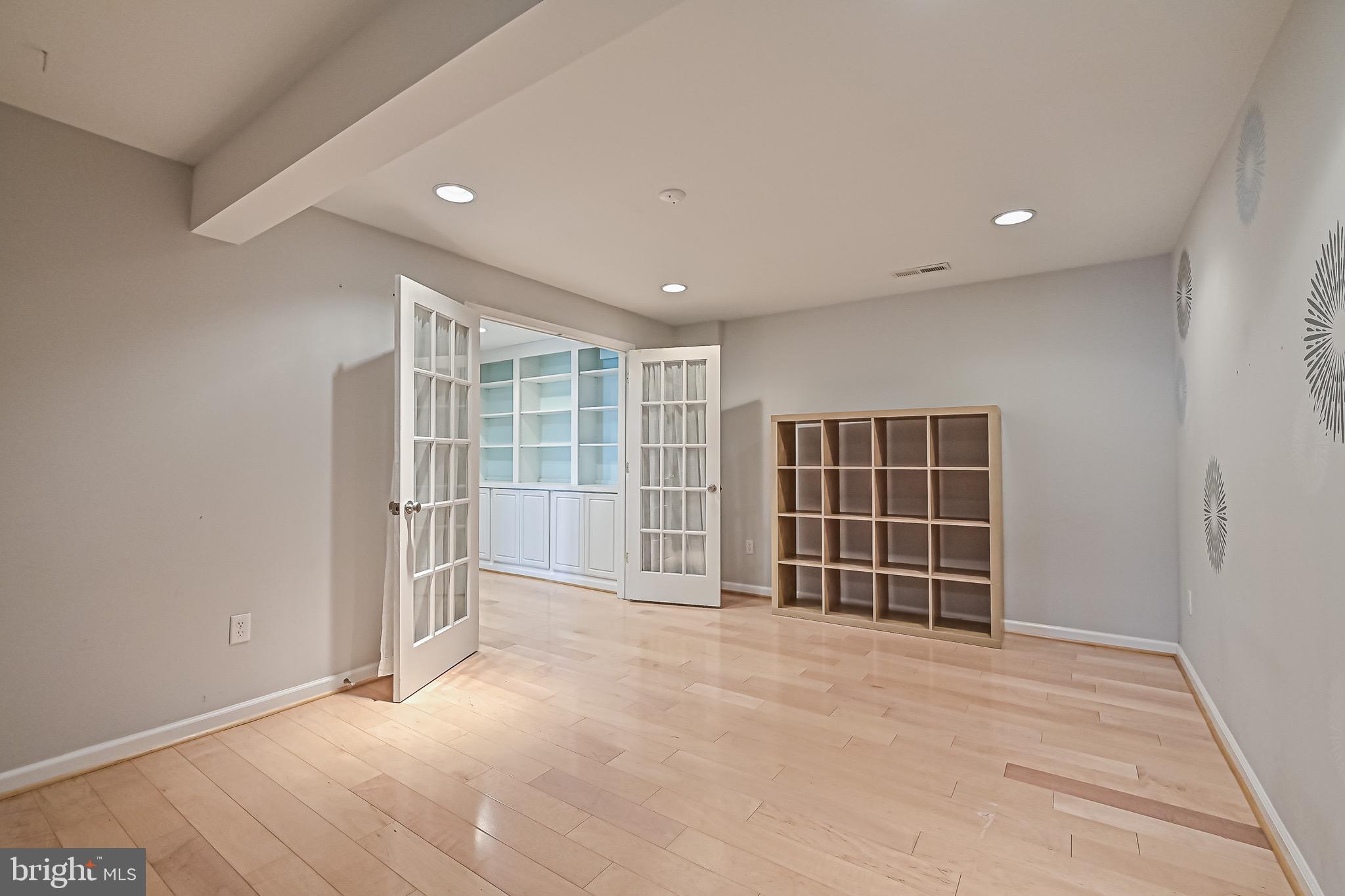 CASCADES/POTOMAC - Residential