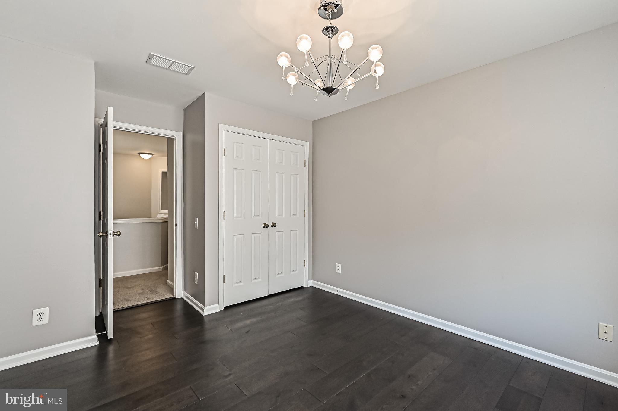 CASCADES/POTOMAC - Residential