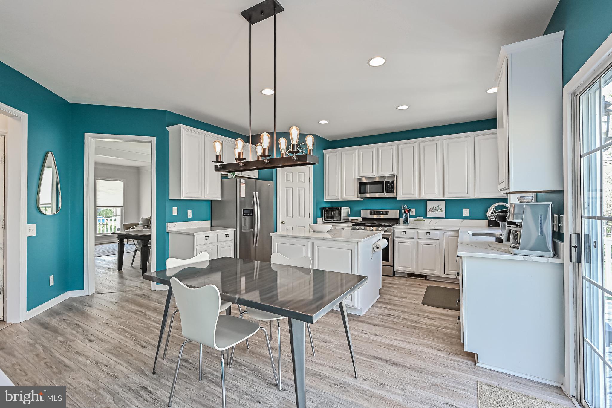 CASCADES/POTOMAC - Residential