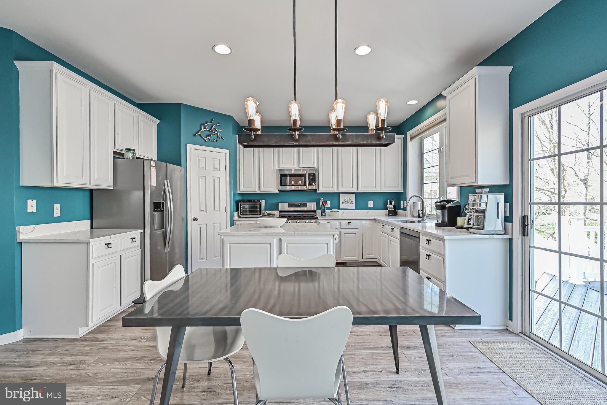 CASCADES/POTOMAC - Residential