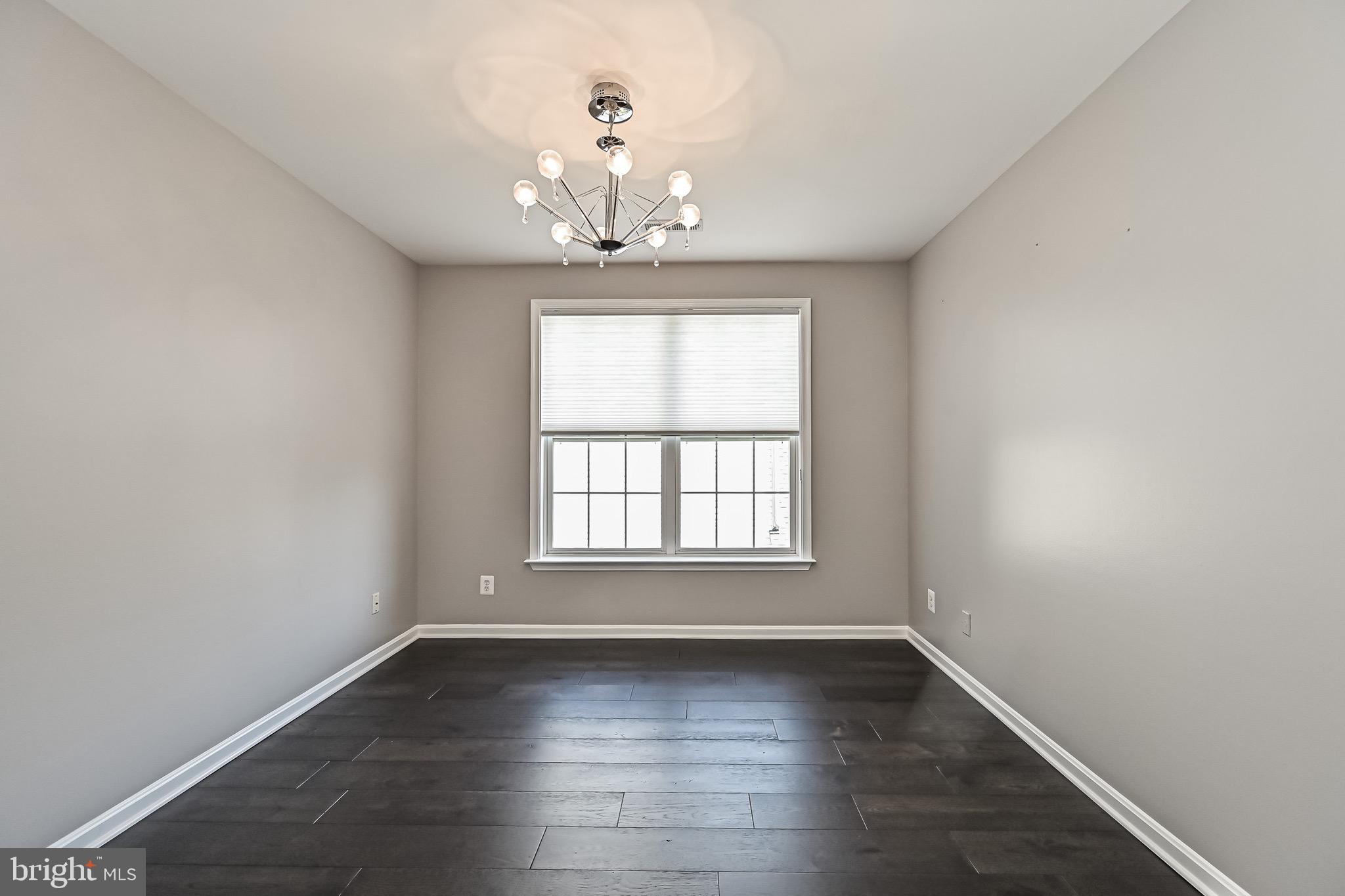 CASCADES/POTOMAC - Residential