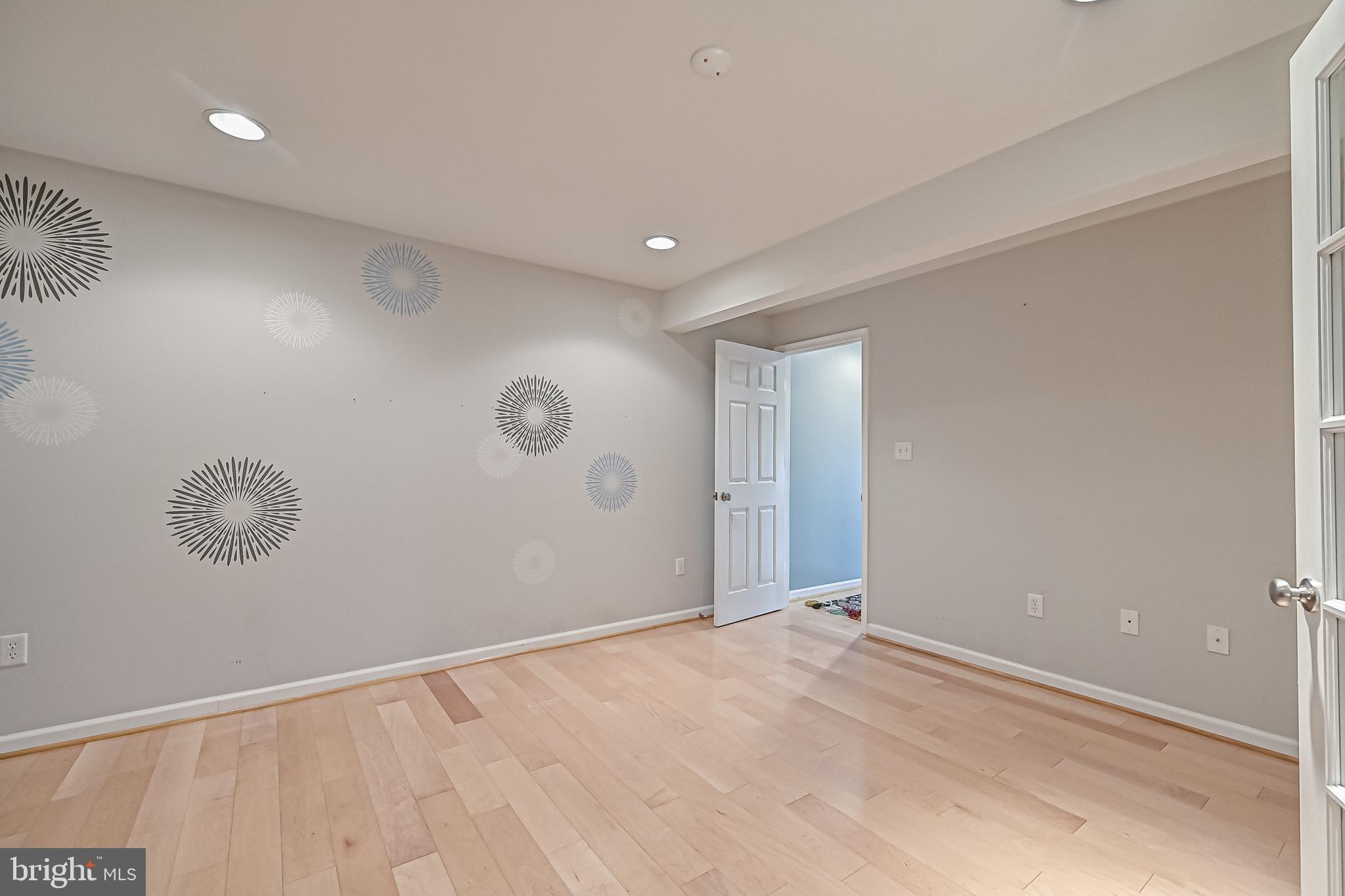 CASCADES/POTOMAC - Residential