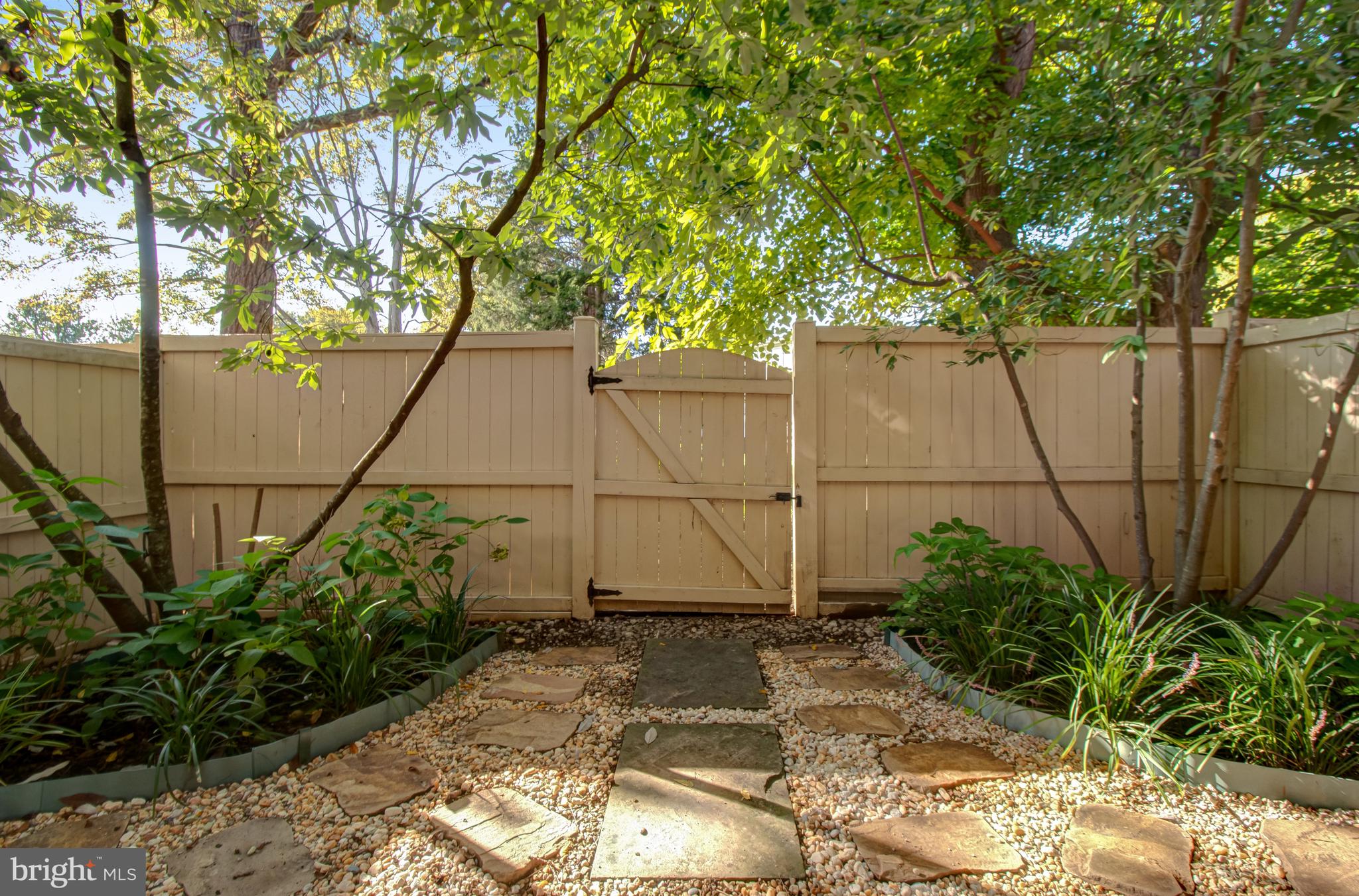 CHANCERY SQUARE - Residential