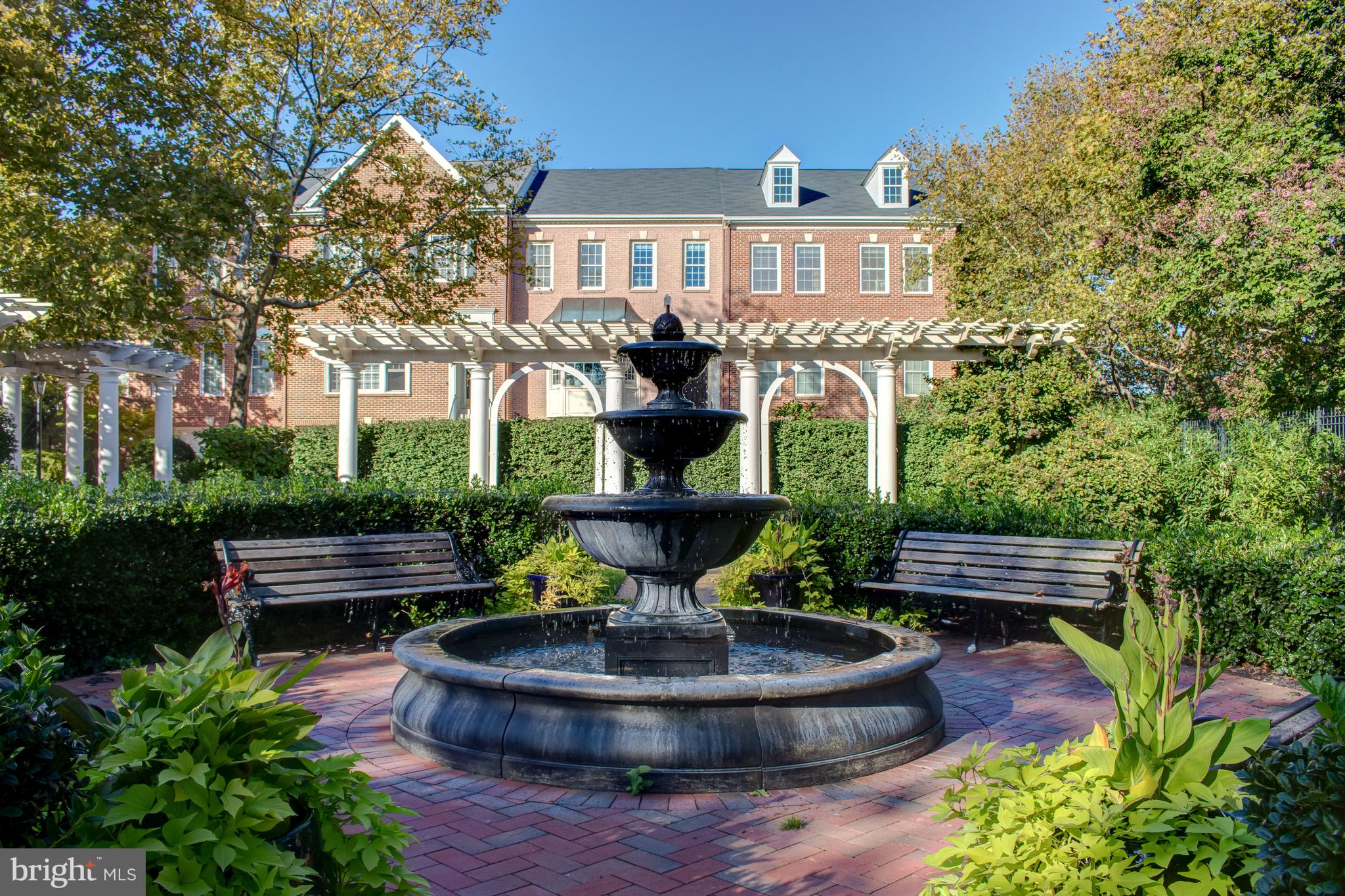 CHANCERY SQUARE - Residential