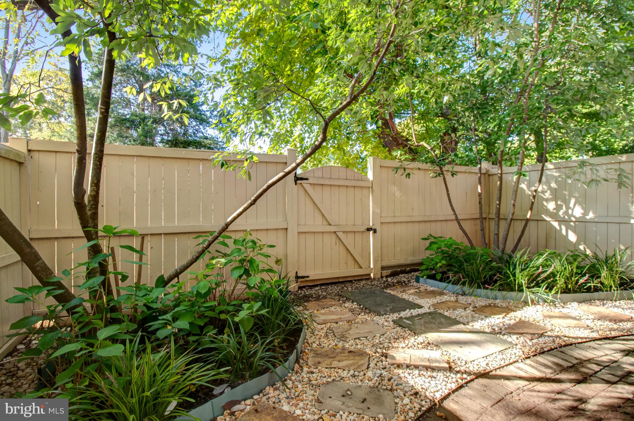 CHANCERY SQUARE - Residential