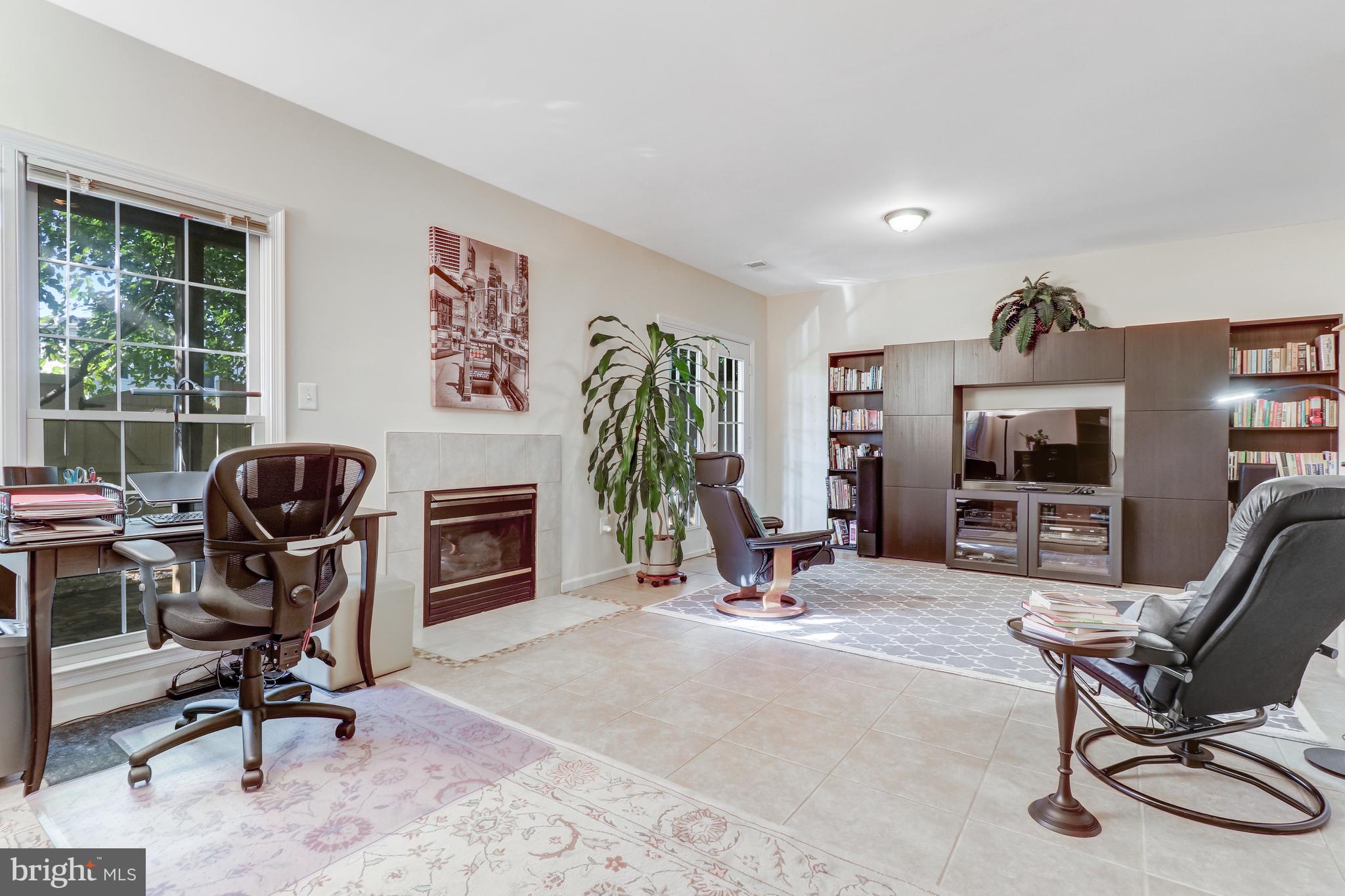 CHANCERY SQUARE - Residential