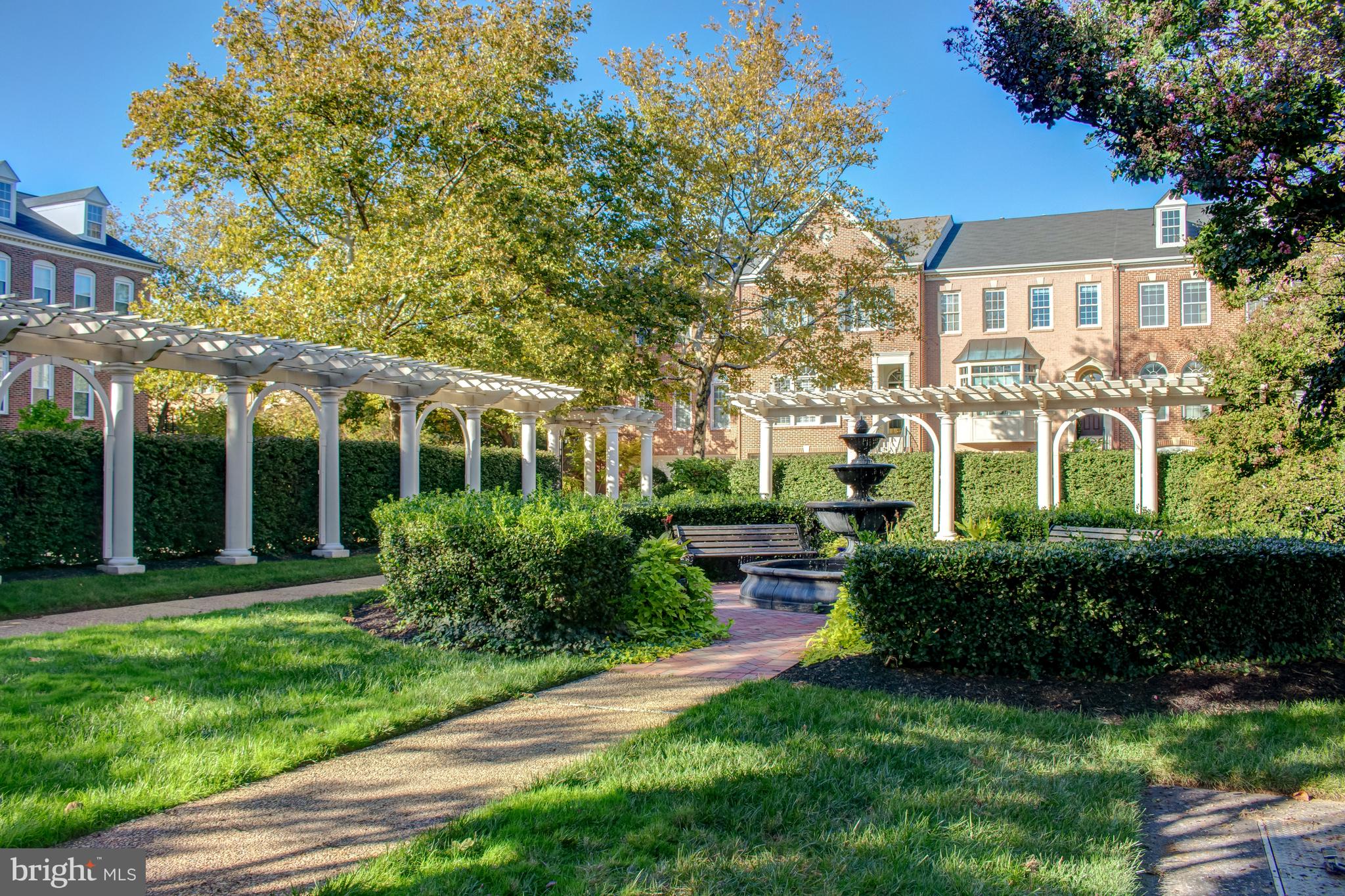 CHANCERY SQUARE - Residential