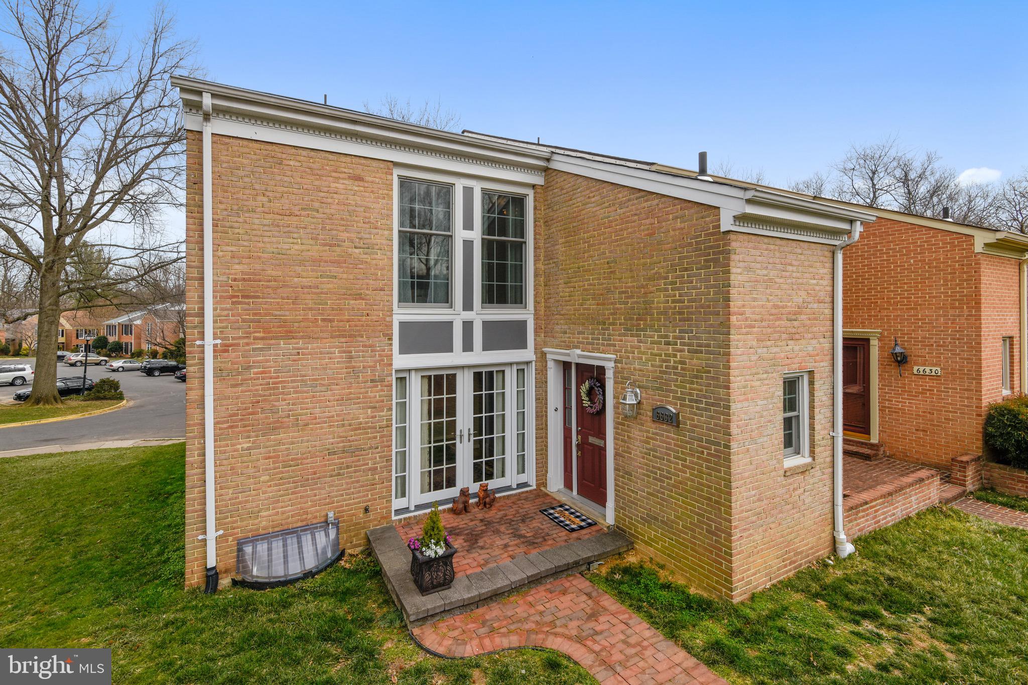 WESTMORELAND SQUARE - Residential