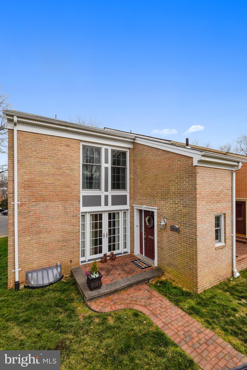 WESTMORELAND SQUARE - Residential