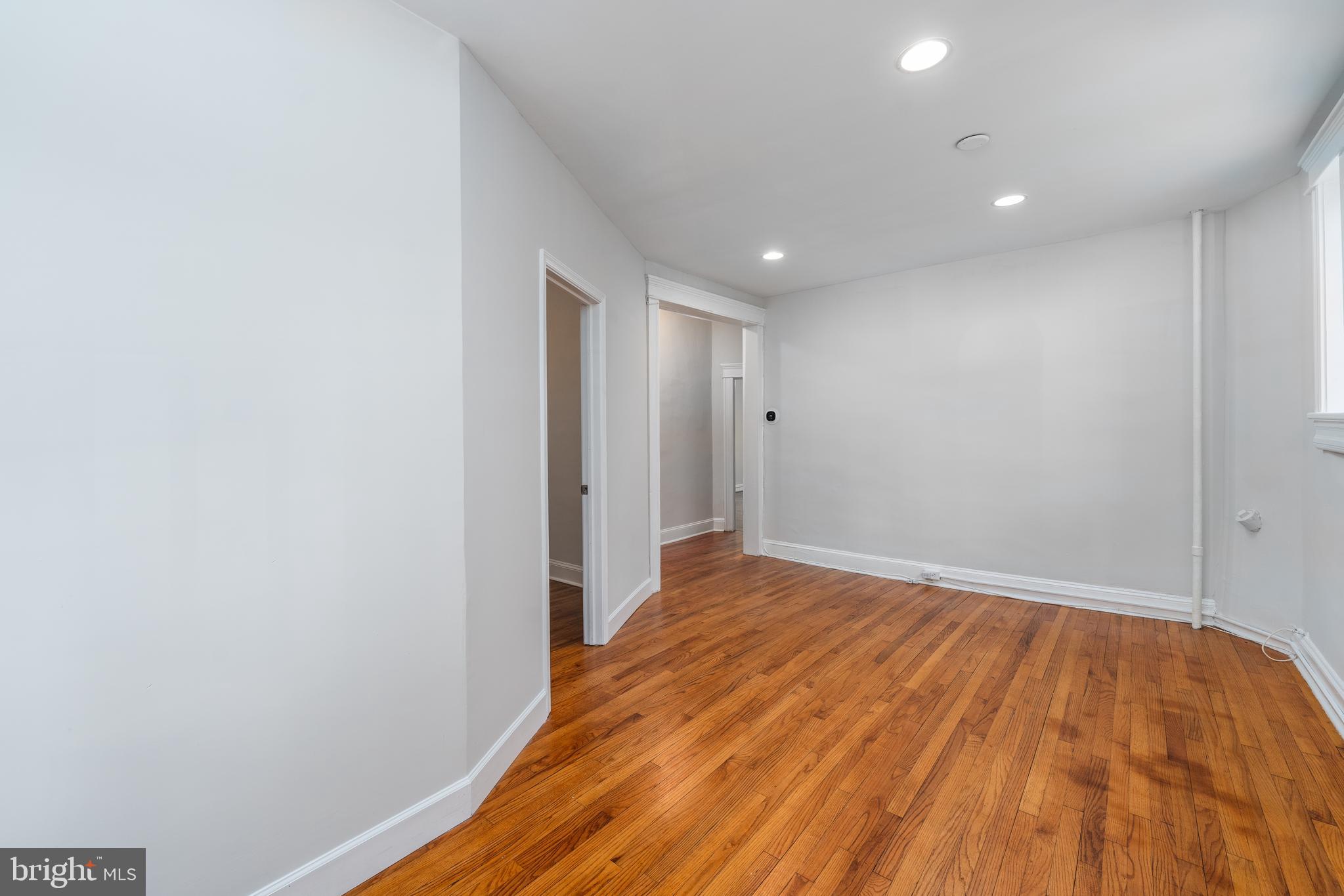 OAKENSHAWE HISTORIC DISTRICT - Residential Lease