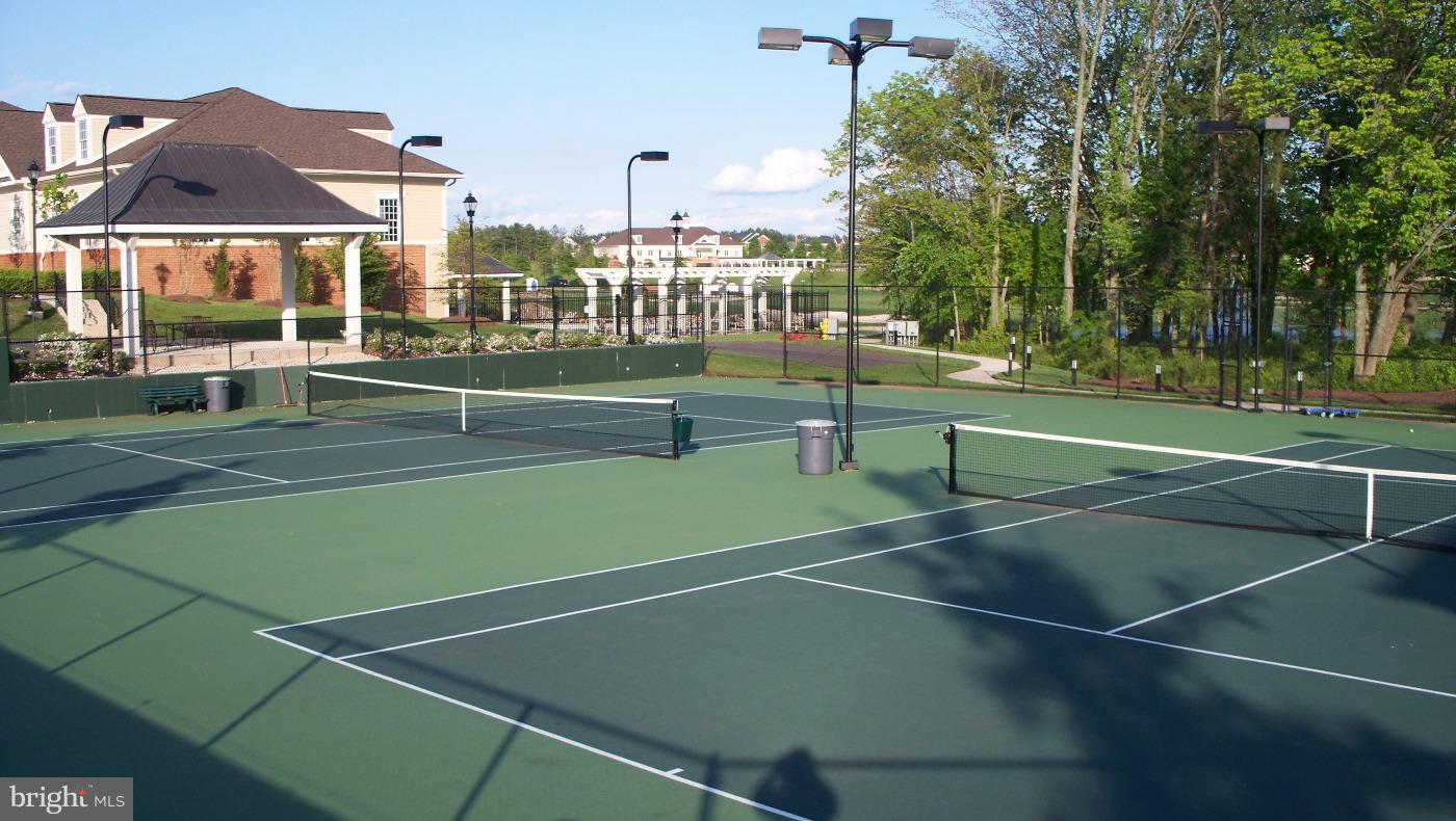 THE GREENBRIER CONDO - Residential Lease