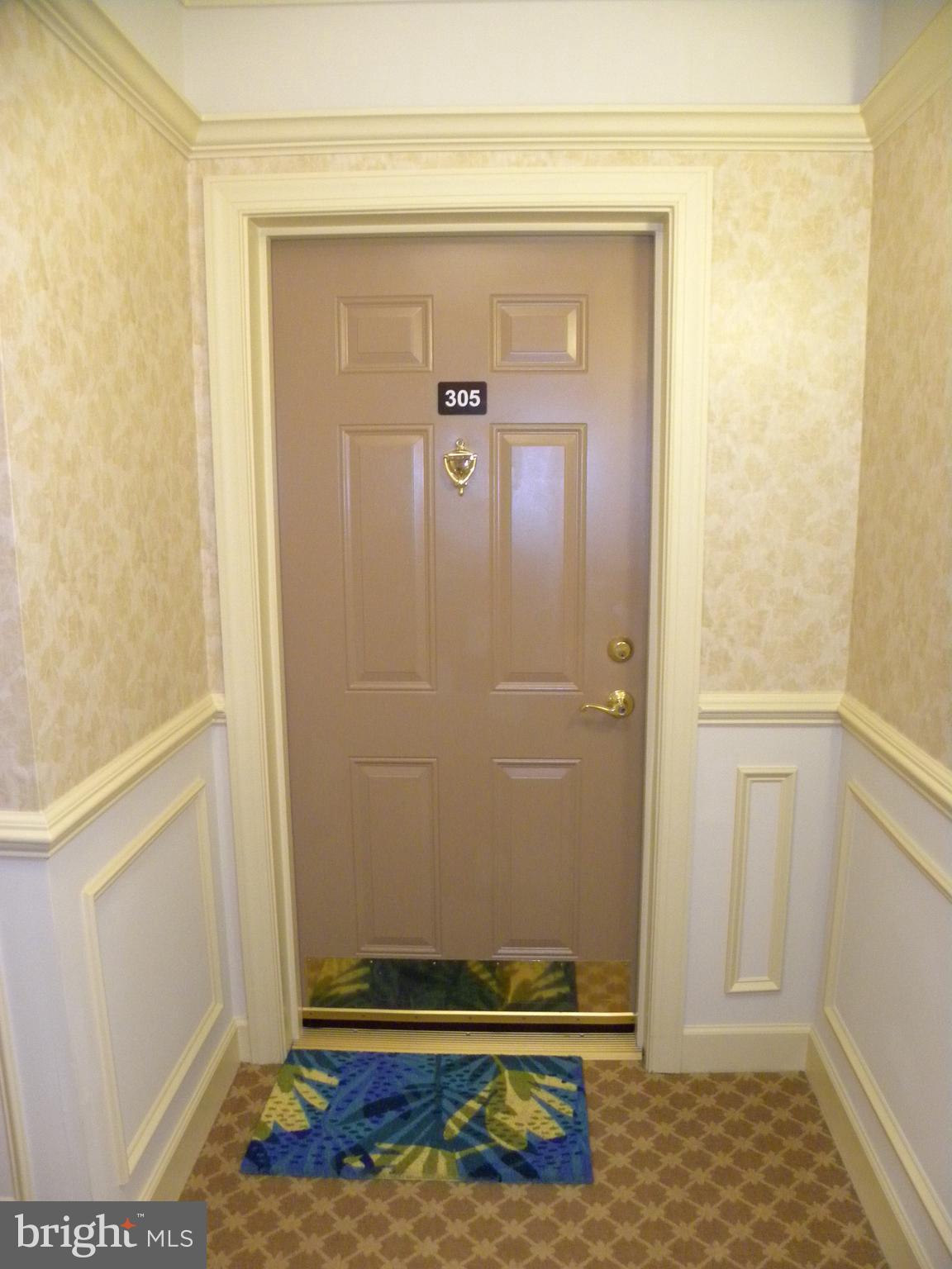 THE GREENBRIER CONDO - Residential Lease