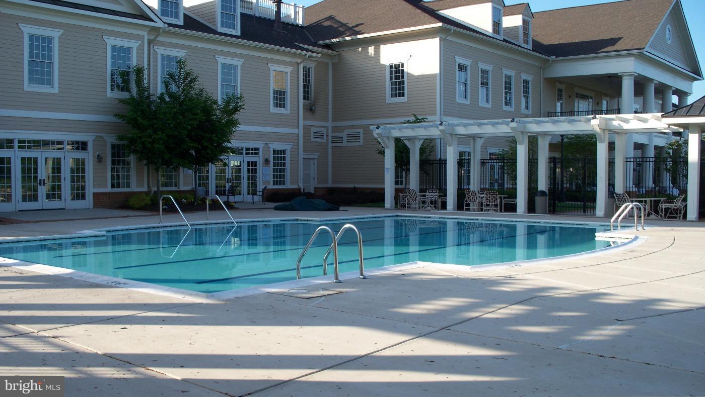 THE GREENBRIER CONDO - Residential Lease