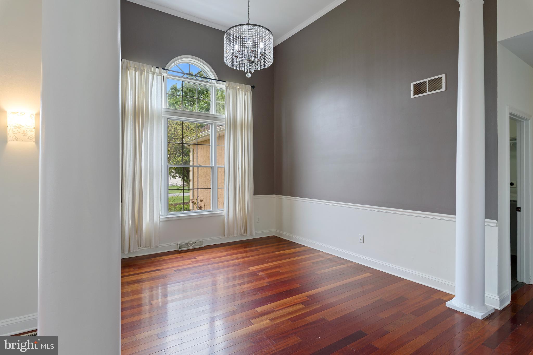 PRESTWICK - Residential