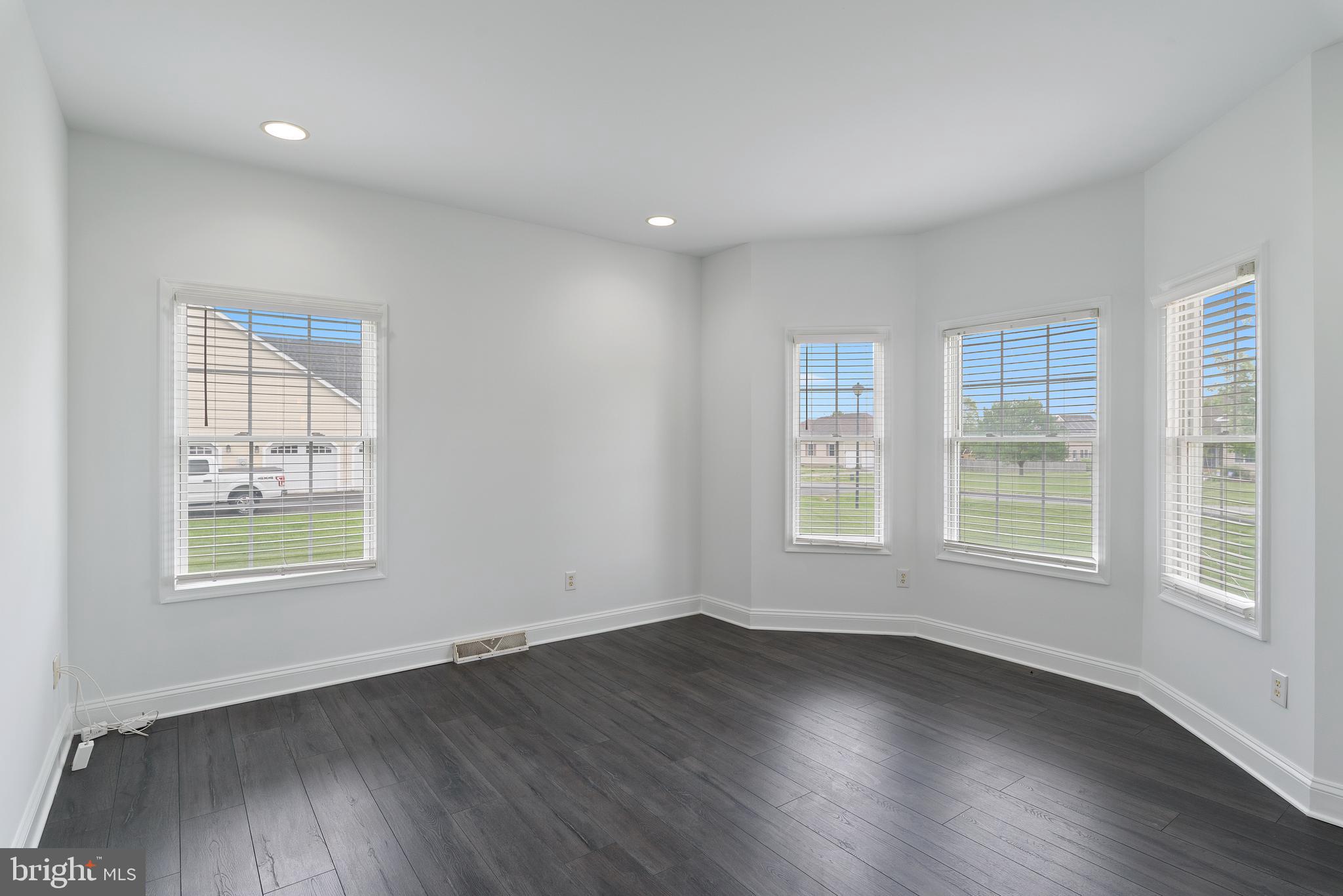 PRESTWICK - Residential