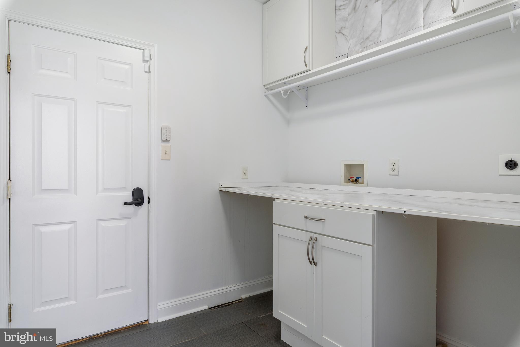 PRESTWICK - Residential