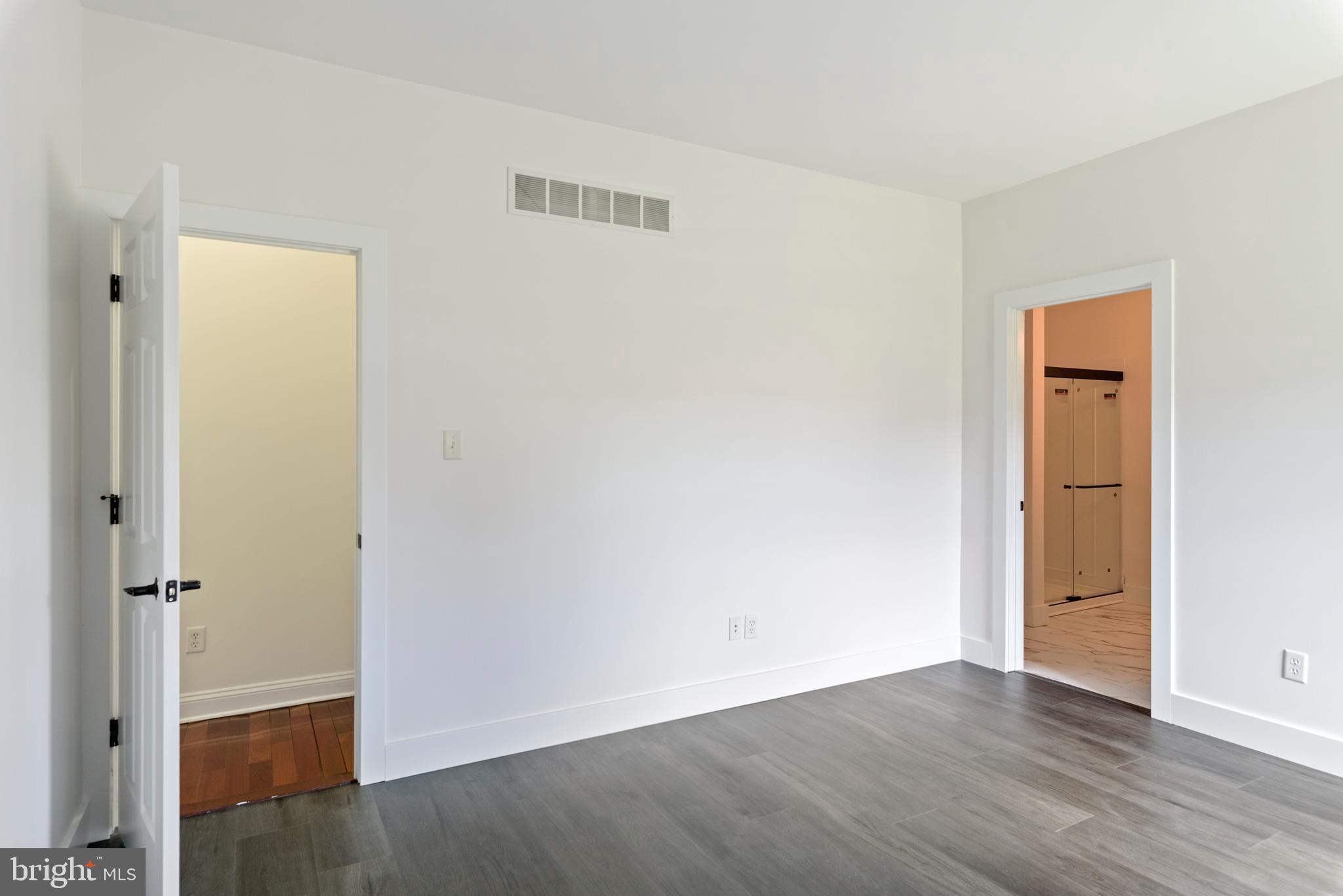 PRESTWICK - Residential