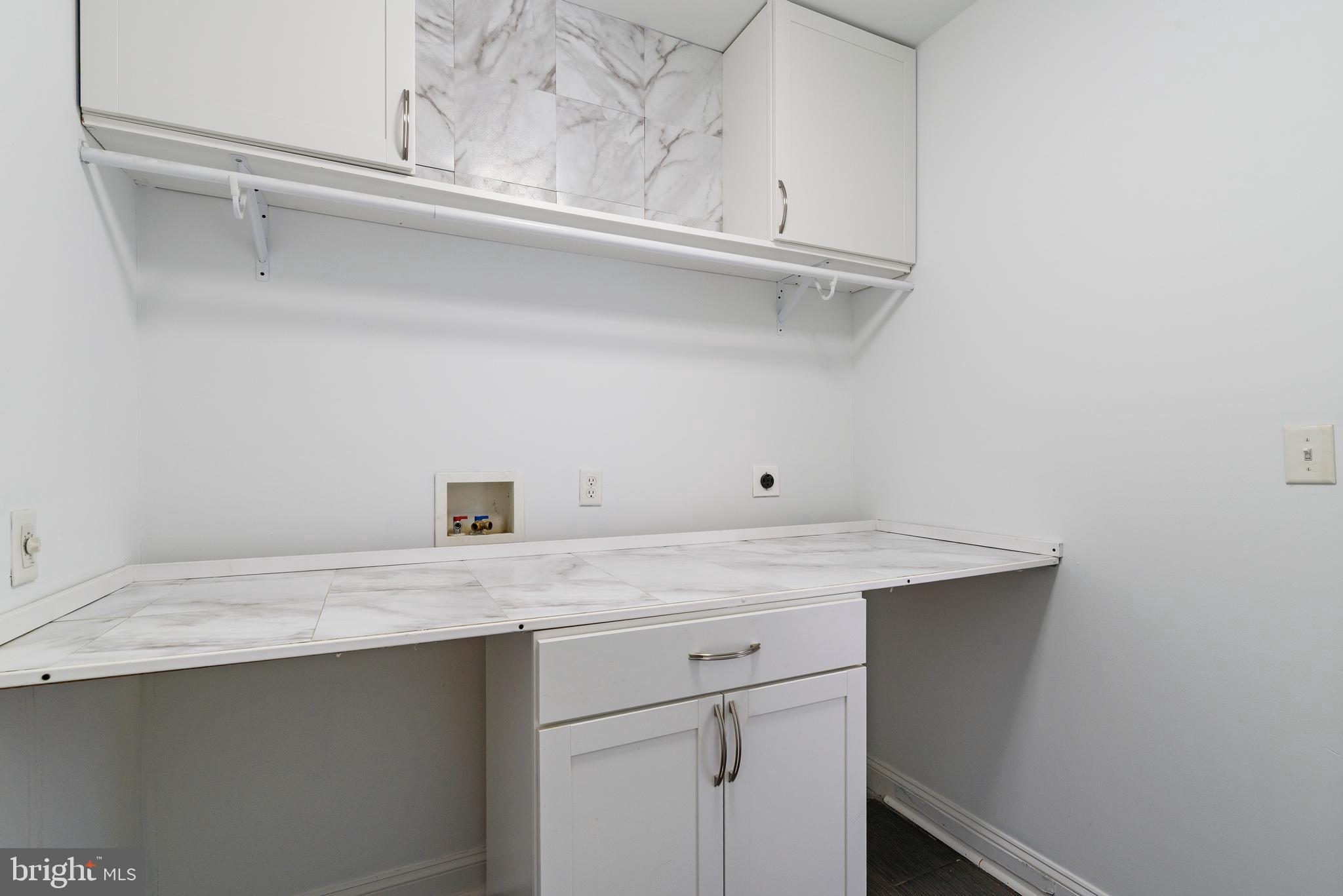 PRESTWICK - Residential