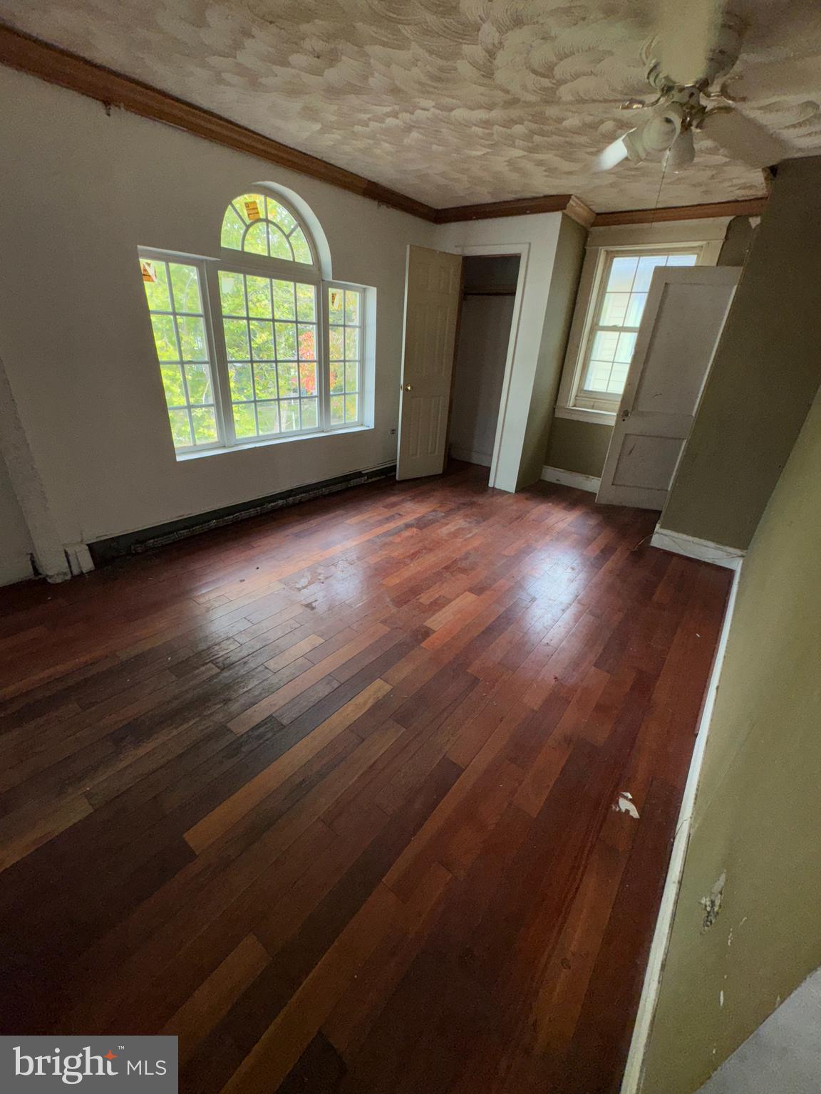 WINDSOR HILLS - Residential