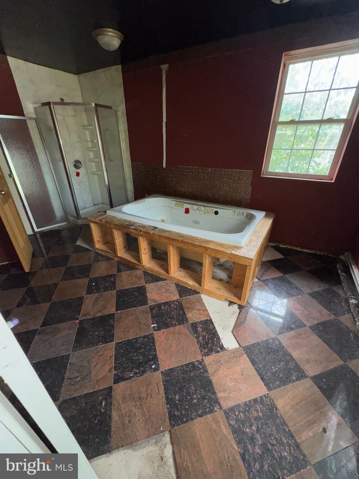 WINDSOR HILLS - Residential