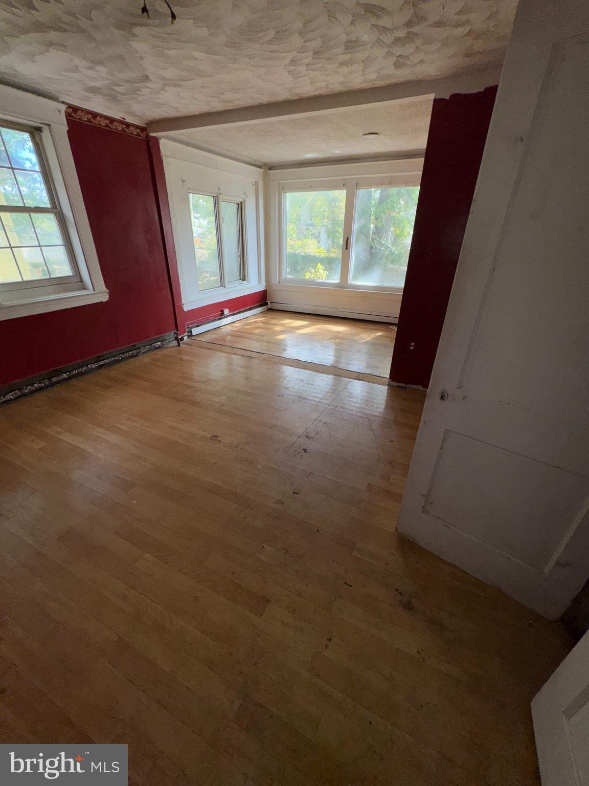 WINDSOR HILLS - Residential