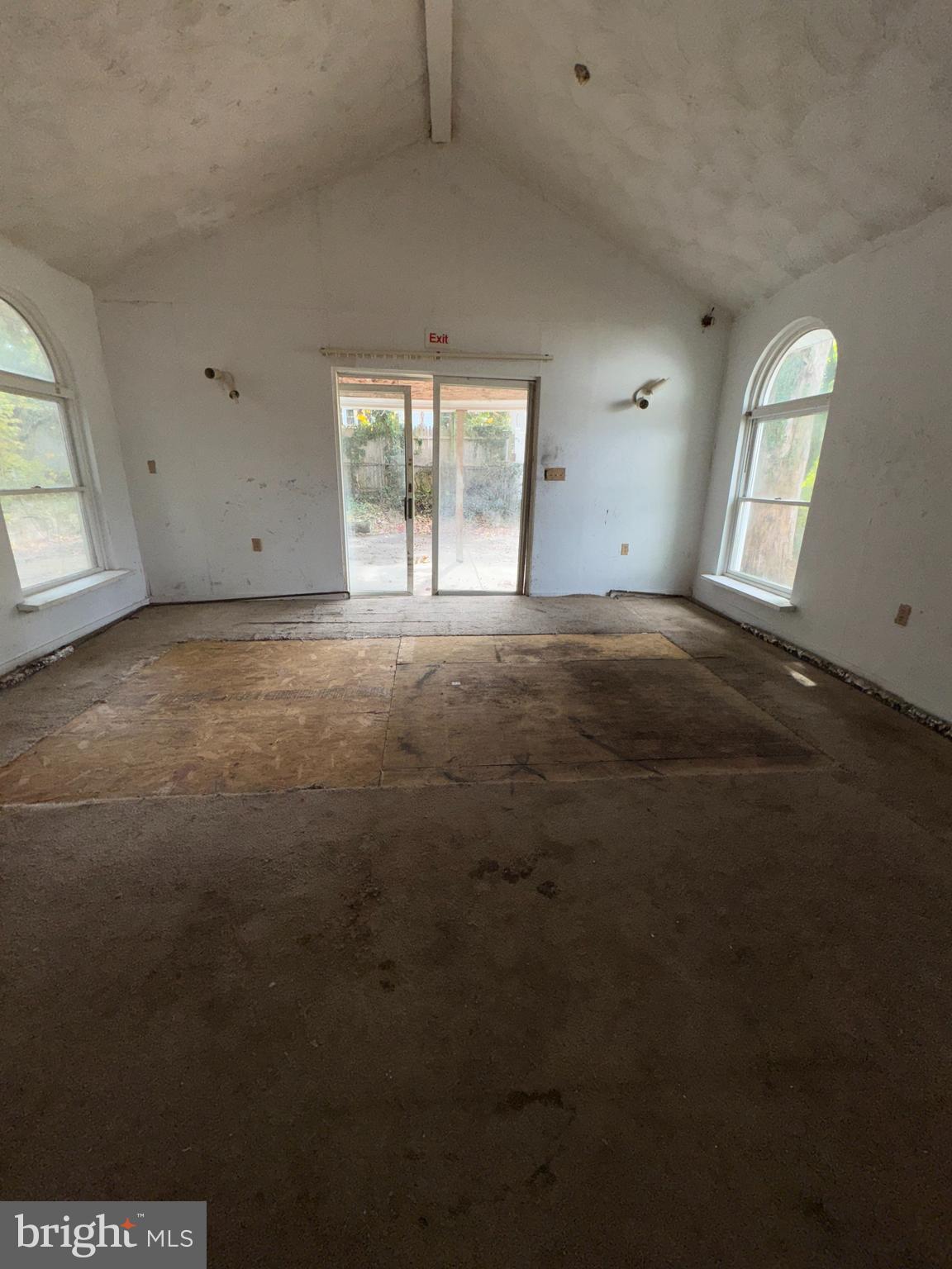 WINDSOR HILLS - Residential