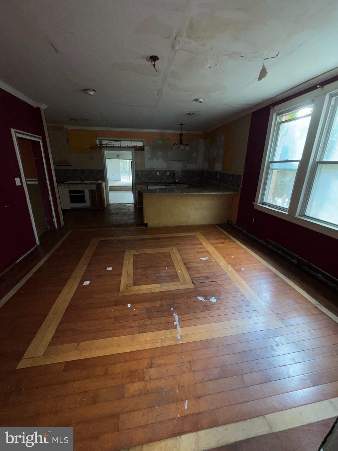 WINDSOR HILLS - Residential