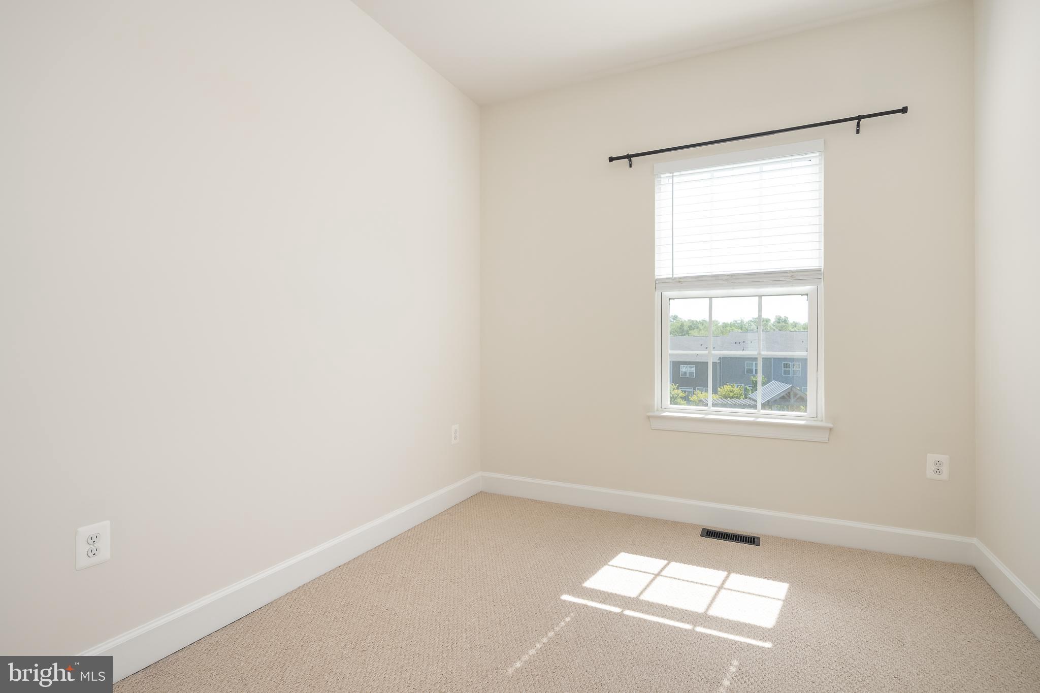 HAYMARKET CROSSING - Residential