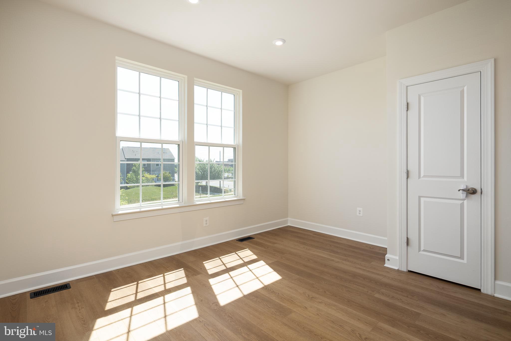 HAYMARKET CROSSING - Residential