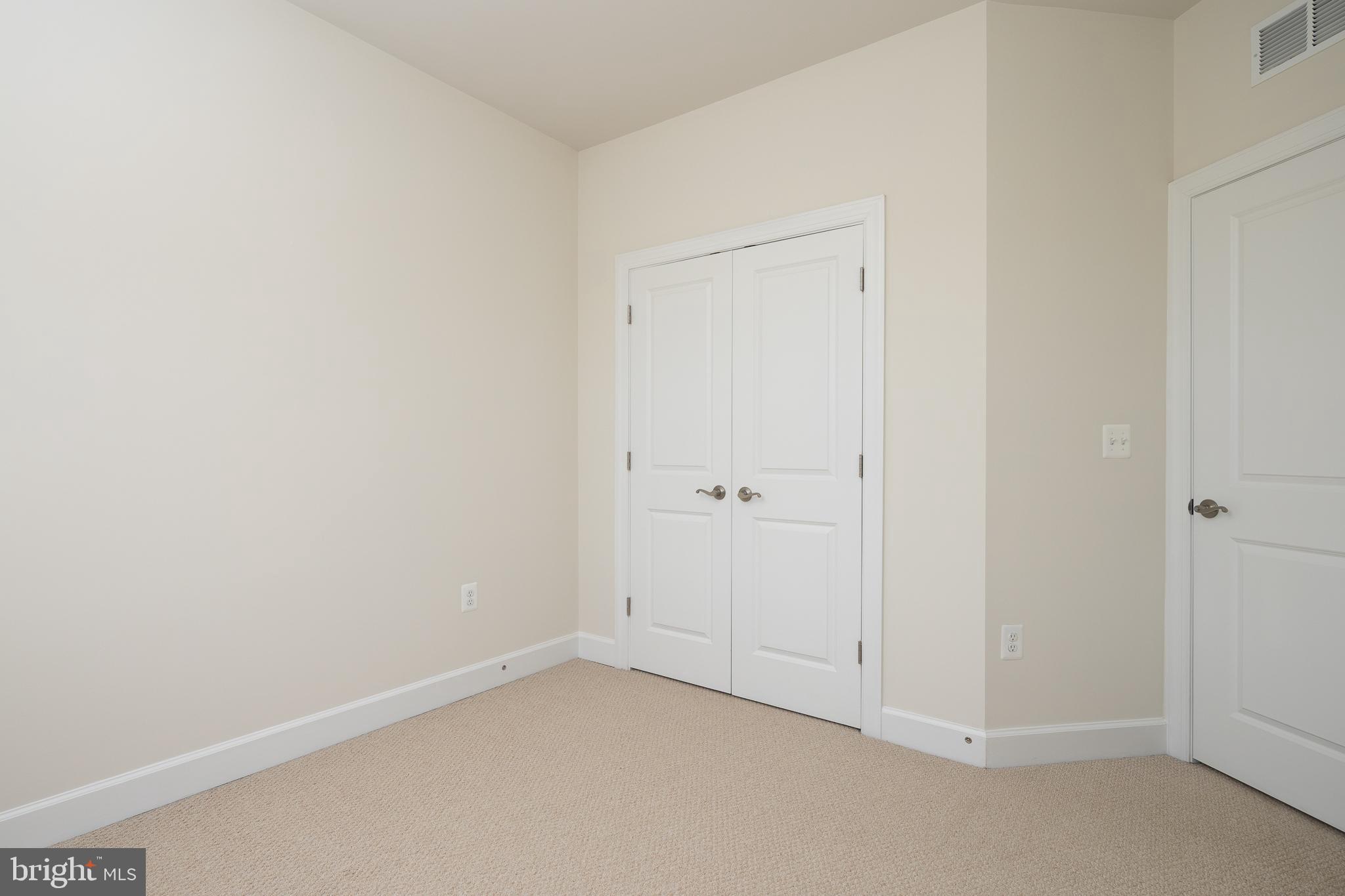 HAYMARKET CROSSING - Residential