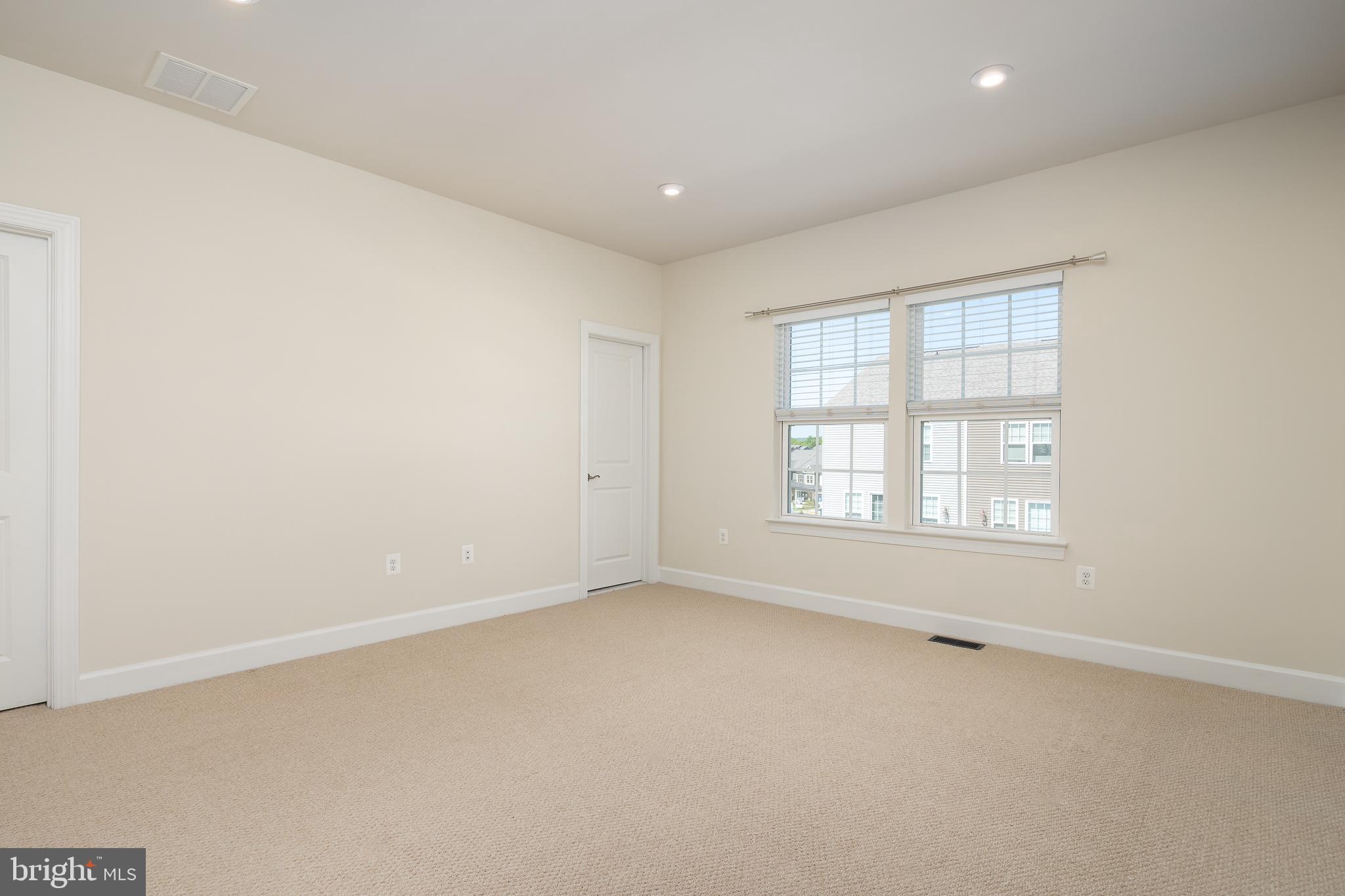 HAYMARKET CROSSING - Residential