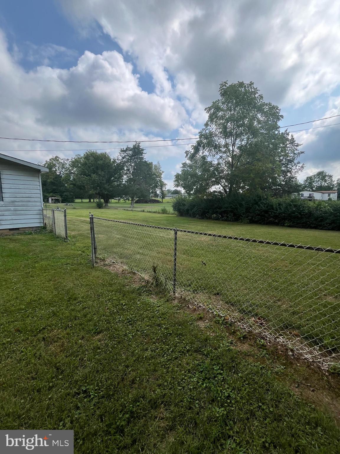 HIDDEN RIVER - Residential