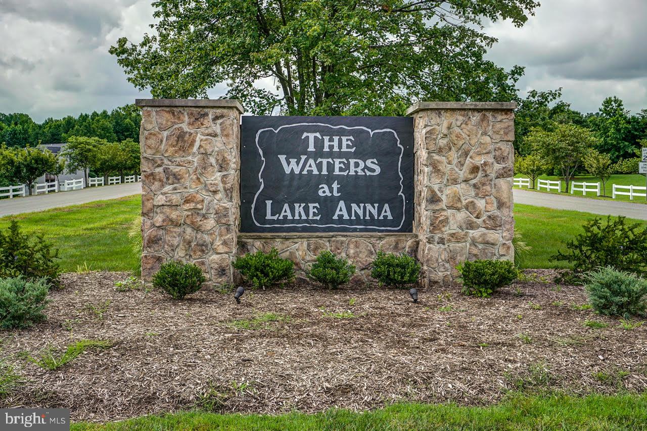 THE WATERS AT LAKE ANNA - Residential