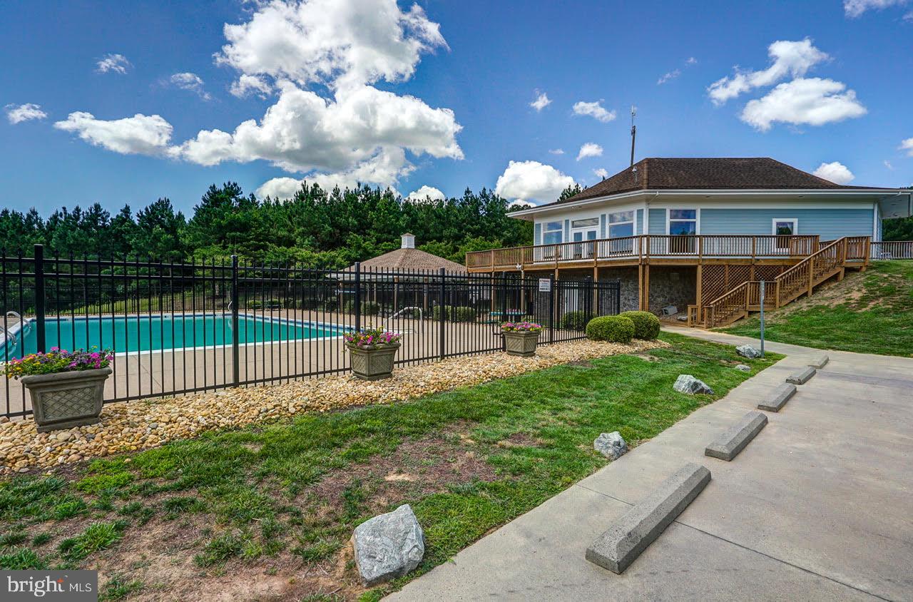 THE WATERS AT LAKE ANNA - Residential