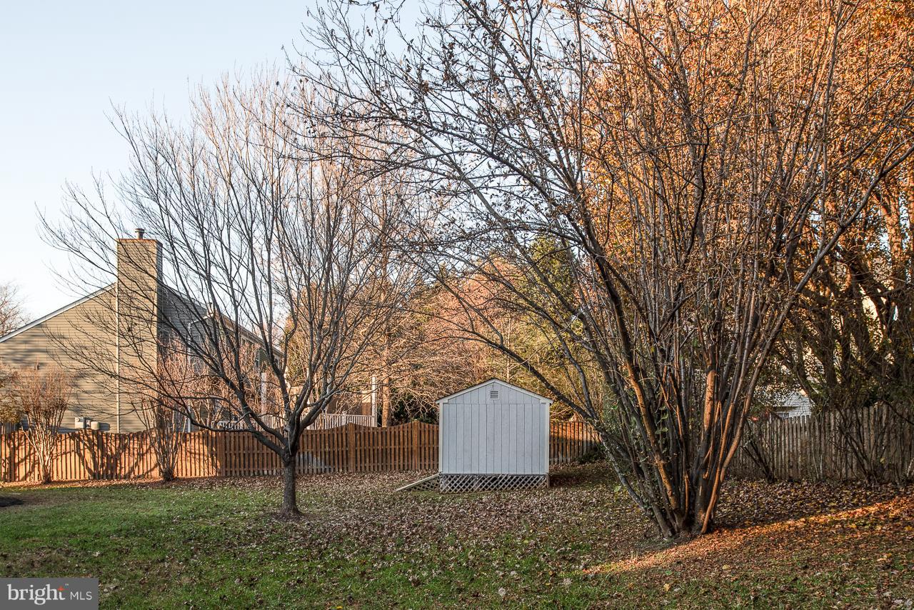 THE MANORS OF PARK RIDGE - Residential Lease