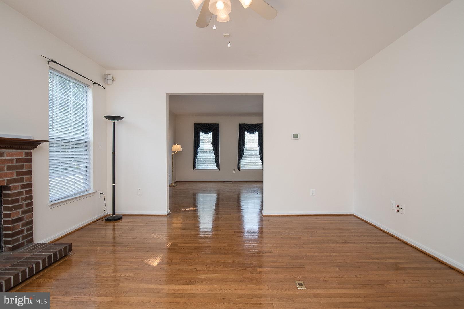 THE MANORS OF PARK RIDGE - Residential Lease