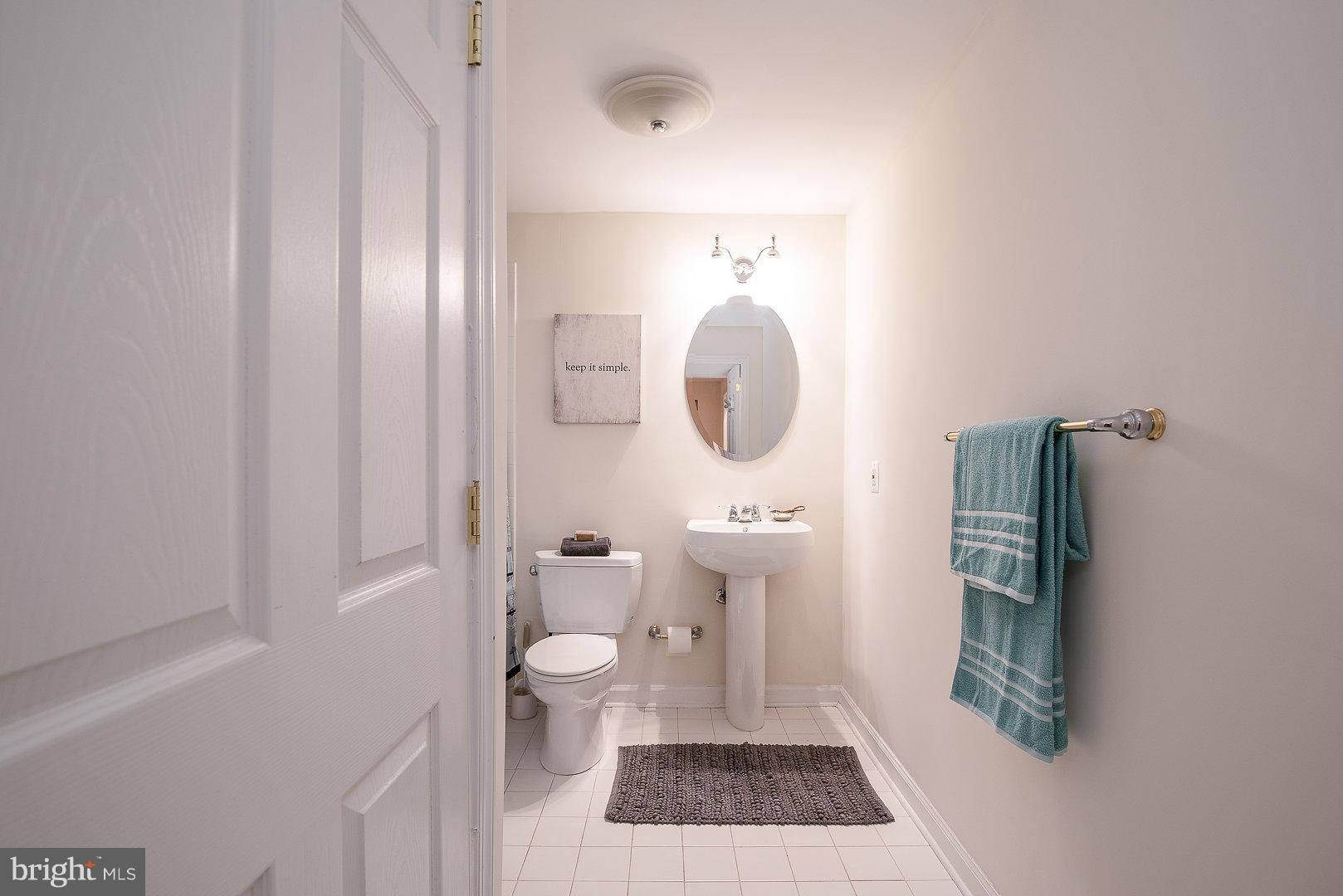 THE MANORS OF PARK RIDGE - Residential Lease