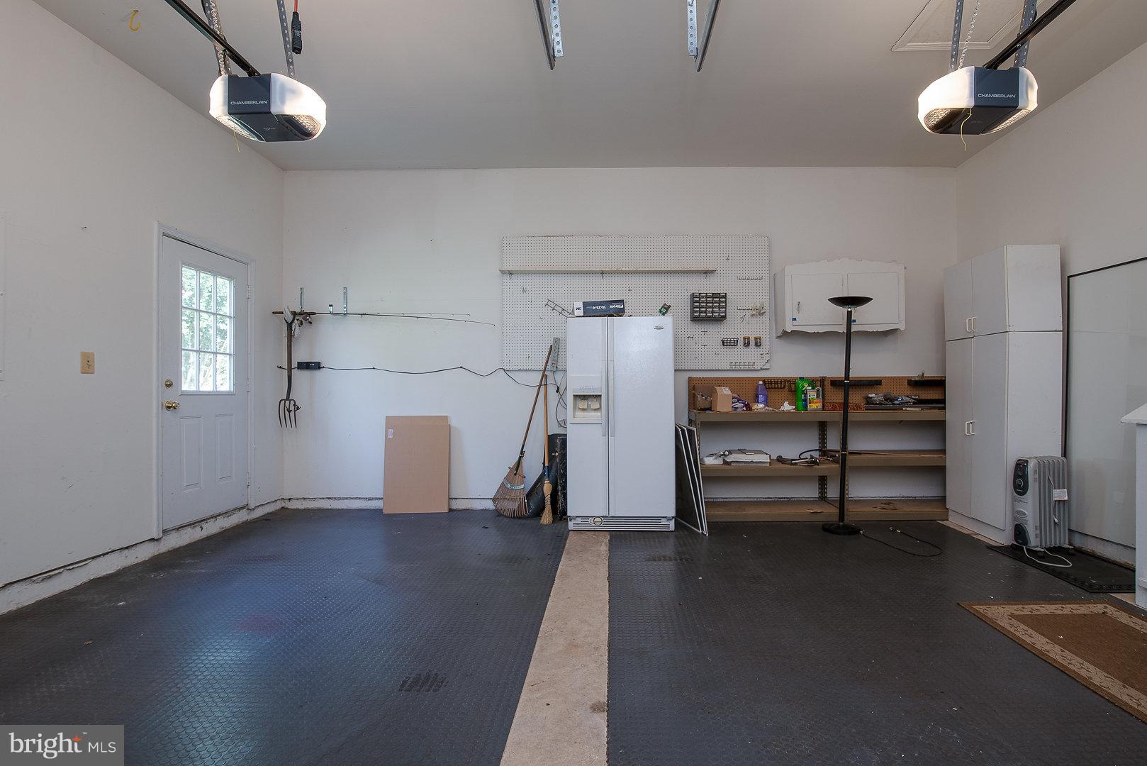 THE MANORS OF PARK RIDGE - Residential Lease