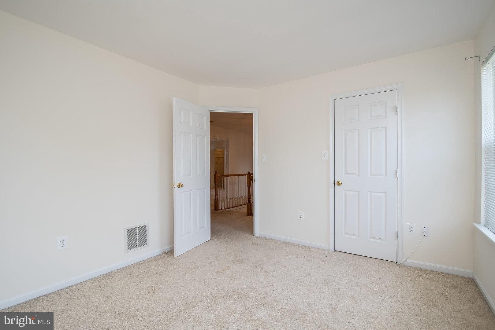 THE MANORS OF PARK RIDGE - Residential Lease