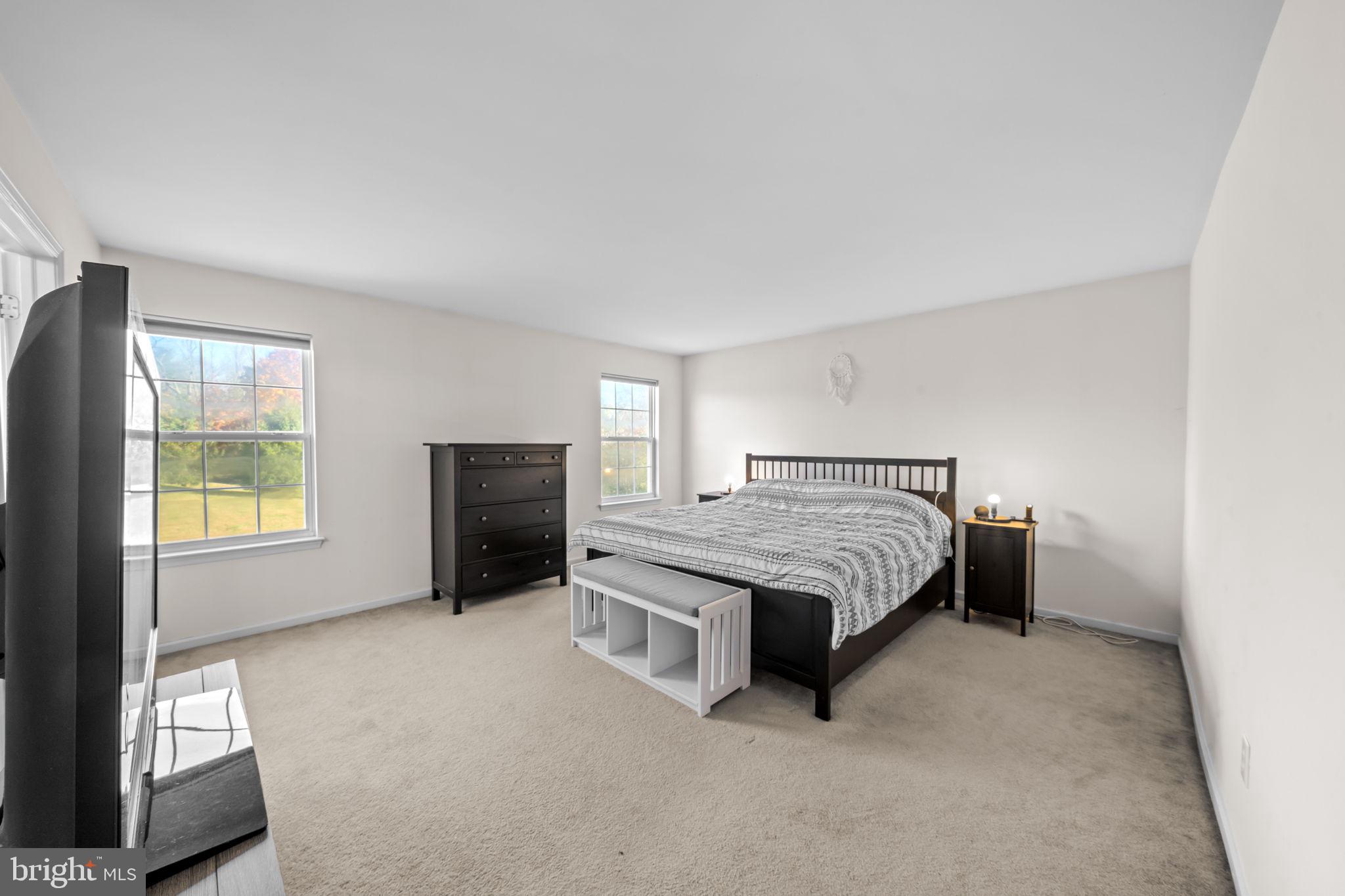 OAK CREEK - Residential