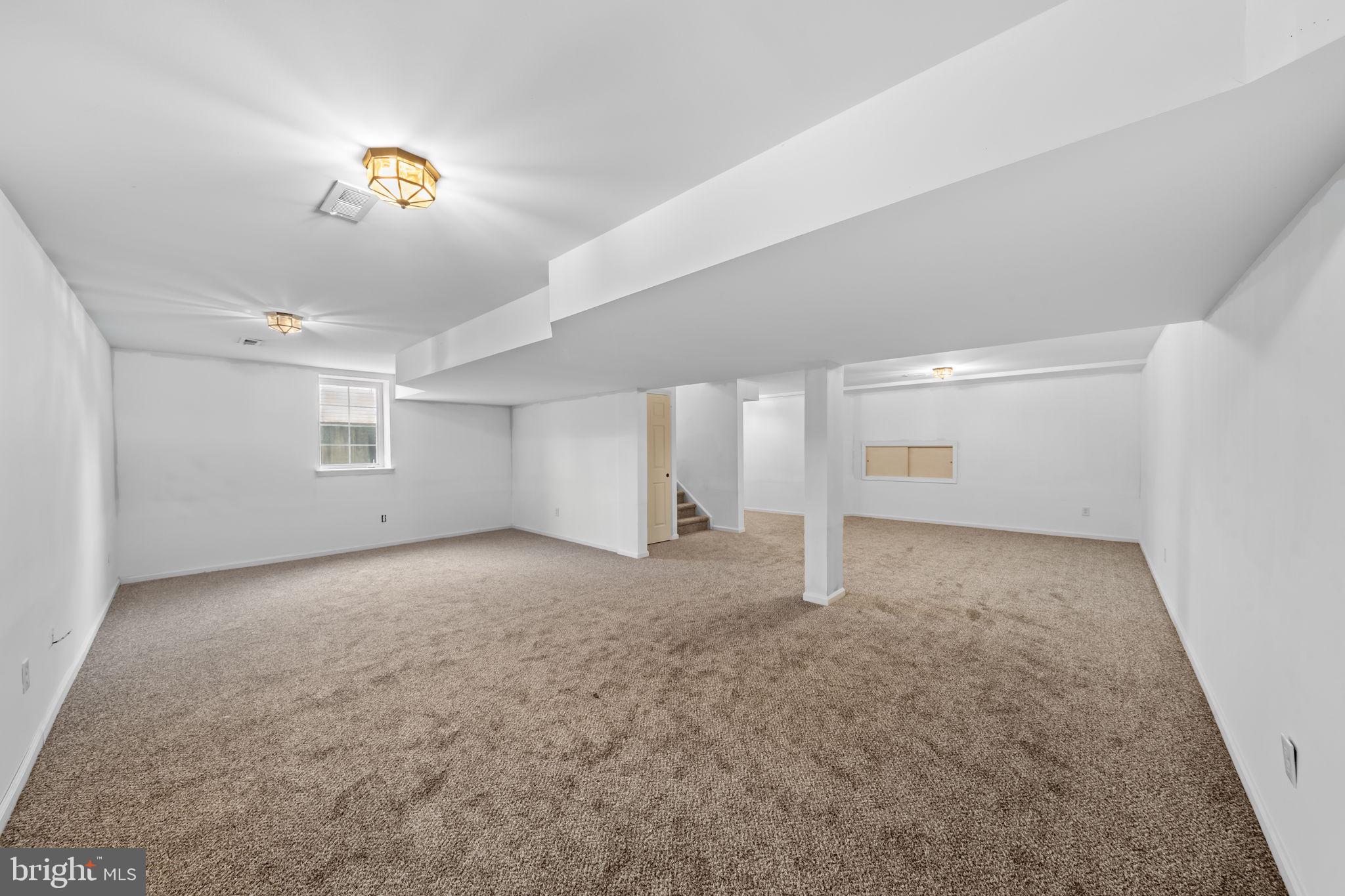 OAK CREEK - Residential