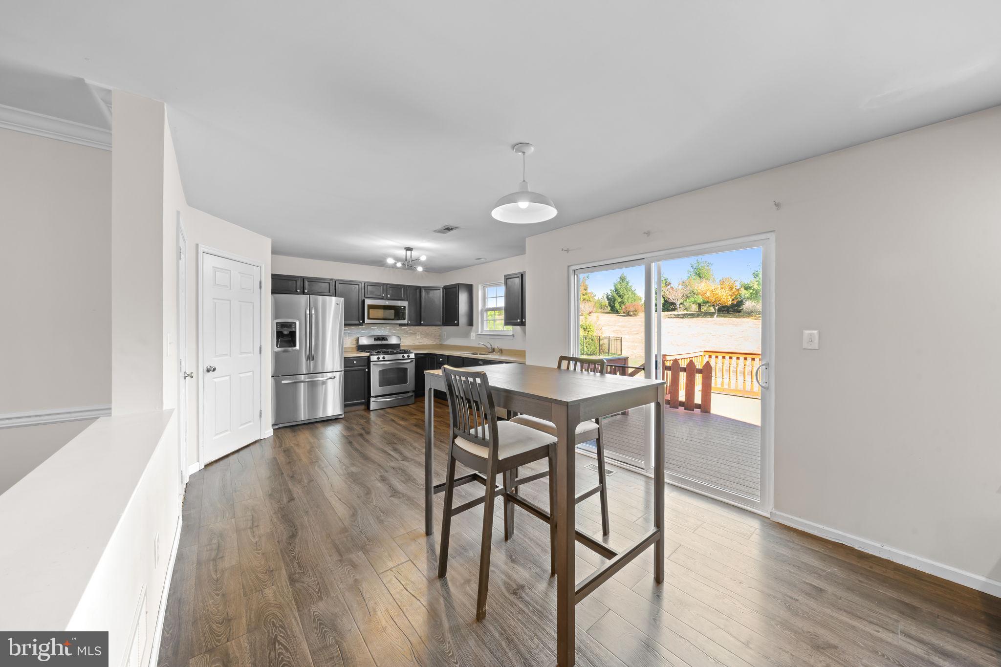 OAK CREEK - Residential