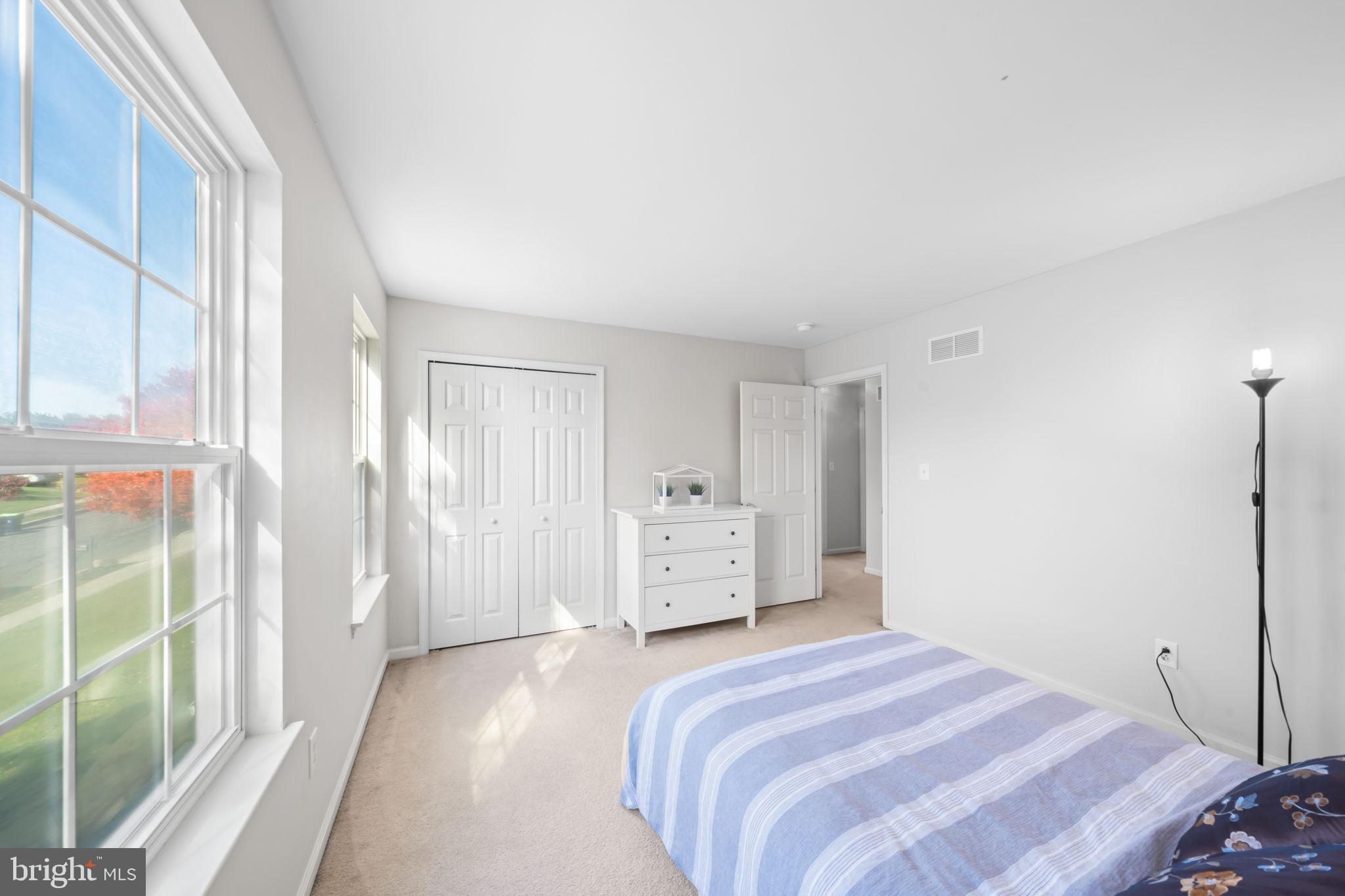 OAK CREEK - Residential