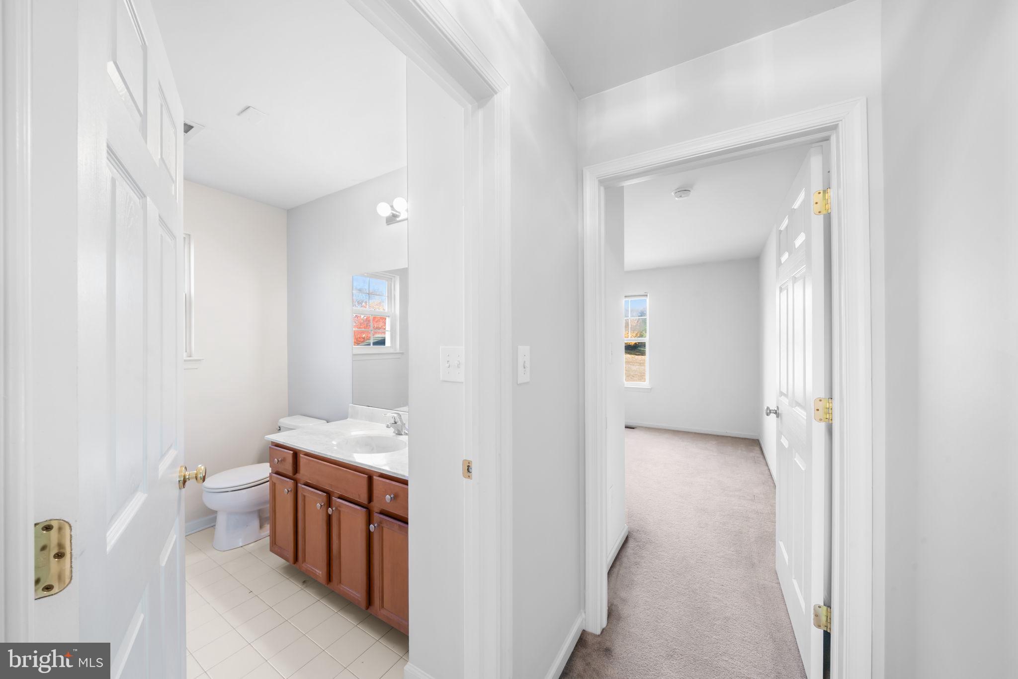 OAK CREEK - Residential