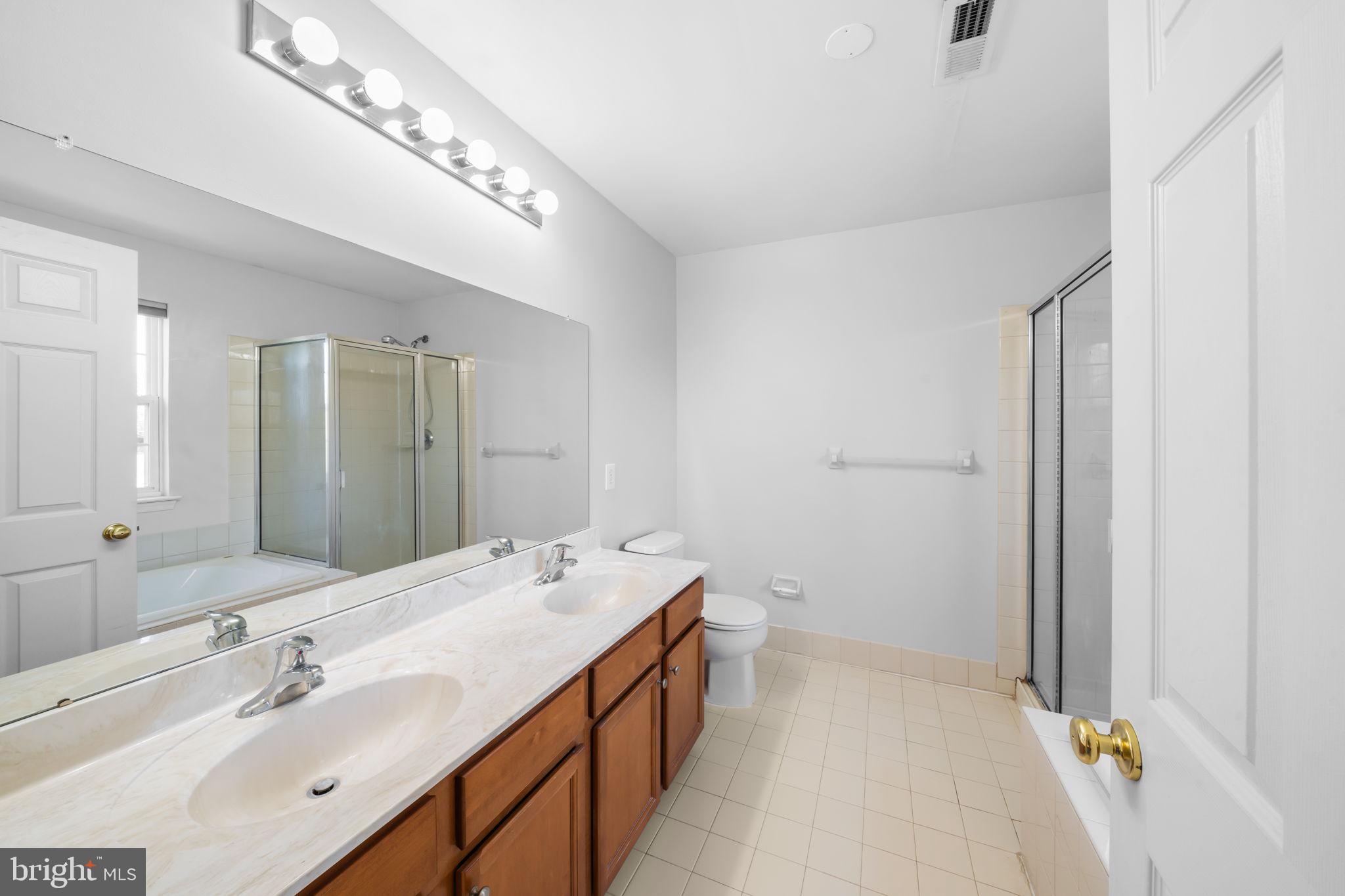 OAK CREEK - Residential