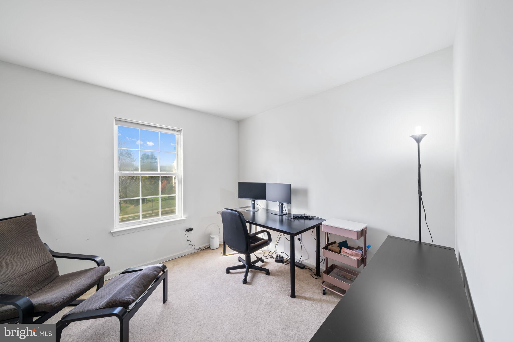 OAK CREEK - Residential