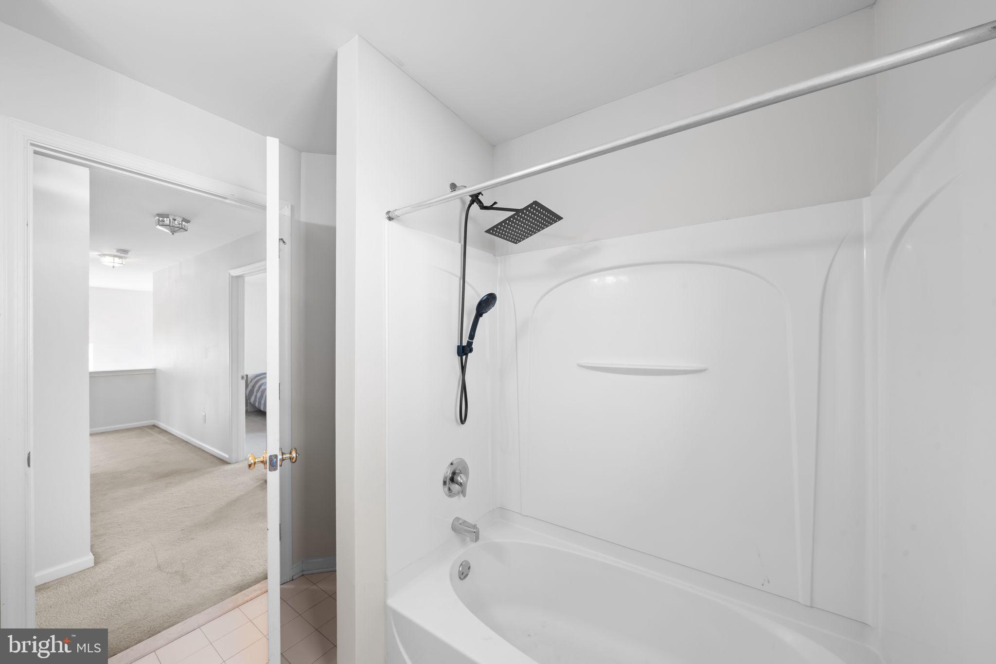 OAK CREEK - Residential